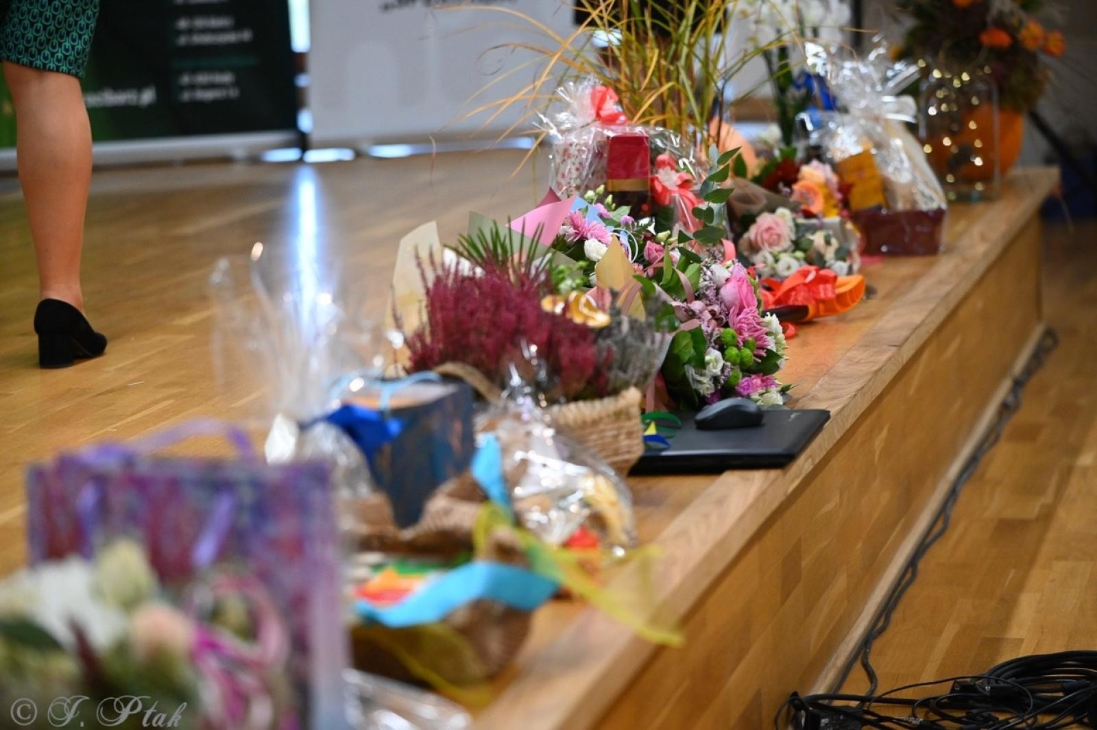 Zdjęcie w galerii na portalu naszraciborz.pl: Jubileusz 10-lecia Stowarzyszenia SPEKTRUM. Konferencja na Zamku Piastowskim wiadomości z regionu