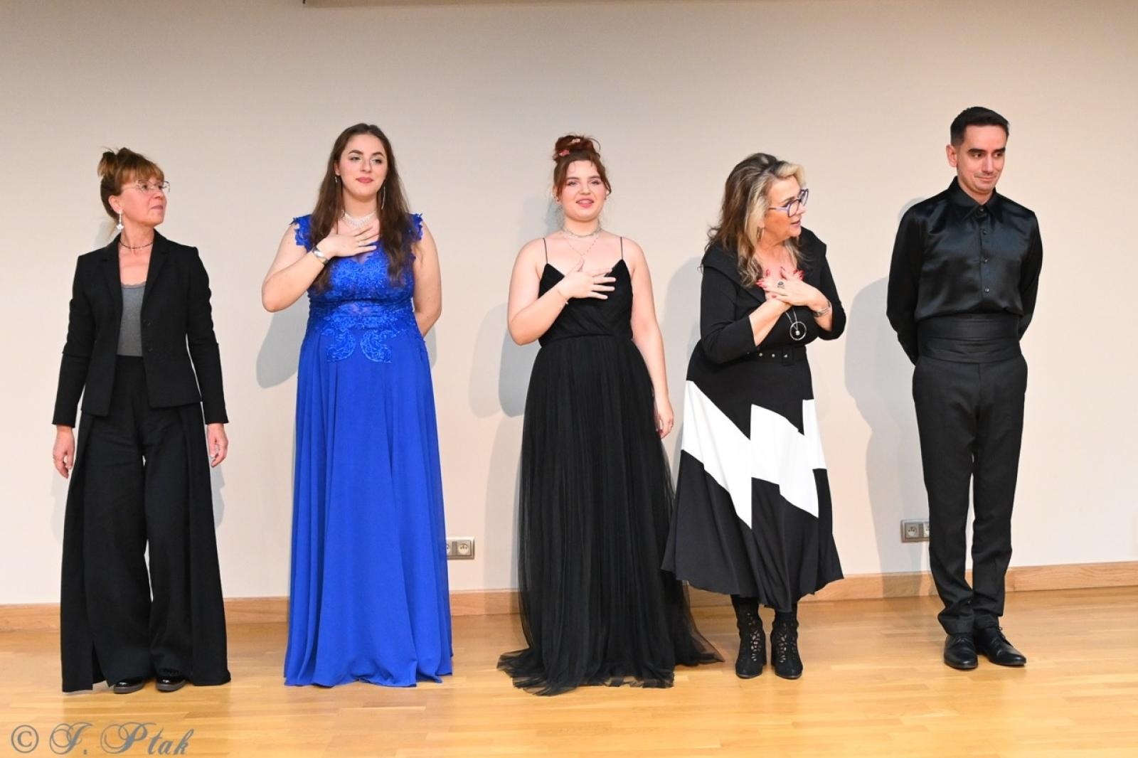 Zdjęcie w galerii na portalu naszraciborz.pl: Jubileusz 10-lecia Stowarzyszenia SPEKTRUM. Konferencja na Zamku Piastowskim wiadomości z regionu