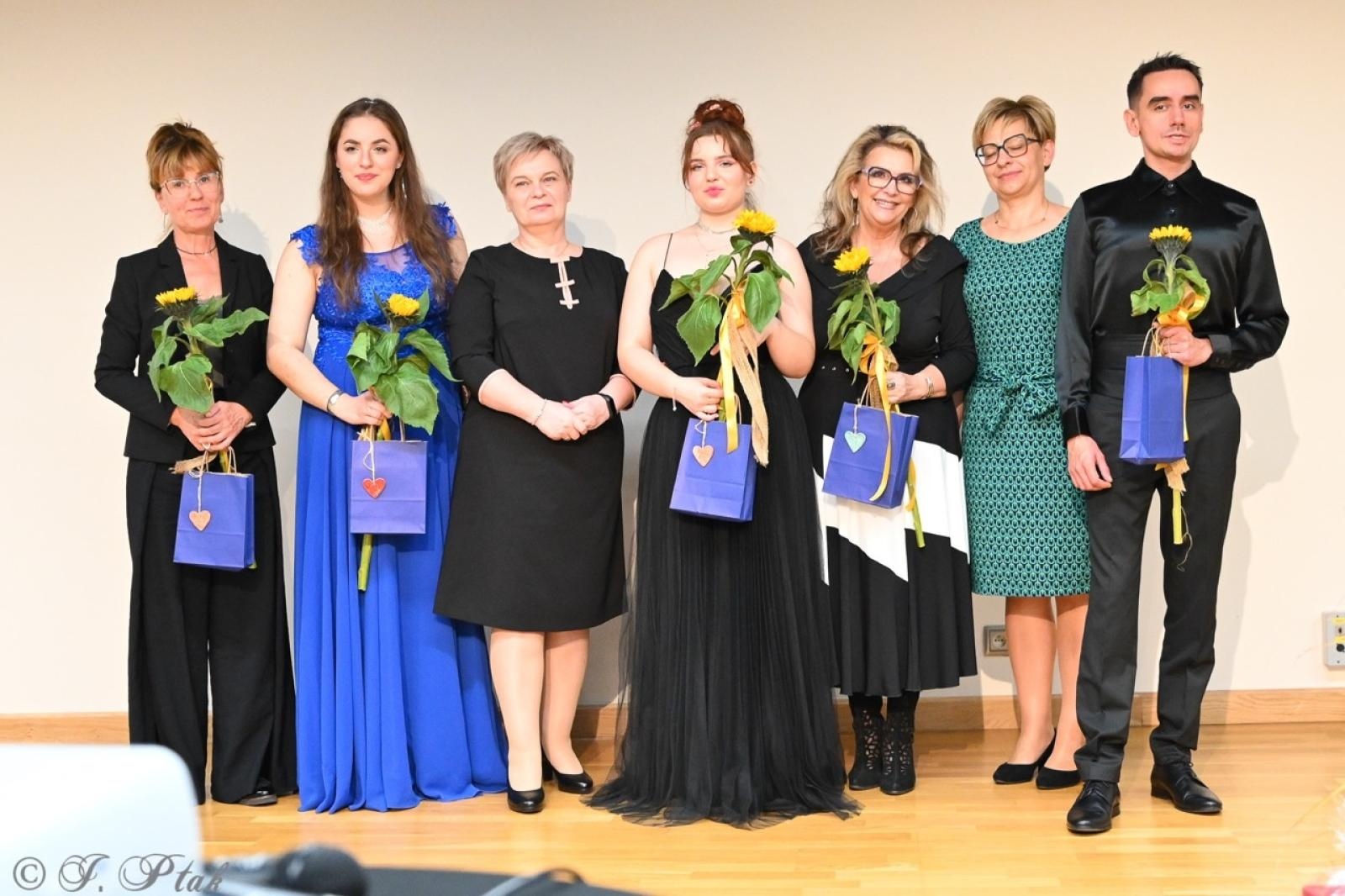 Zdjęcie w galerii na portalu naszraciborz.pl: Jubileusz 10-lecia Stowarzyszenia SPEKTRUM. Konferencja na Zamku Piastowskim wiadomości z regionu