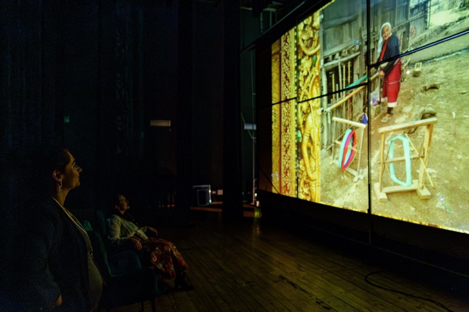 Zdjęcie w galerii na portalu naszraciborz.pl: WIATRAKI już kręcą. Ruszył raciborski festiwal podróżniczy [FOTO] wiadomości z regionu