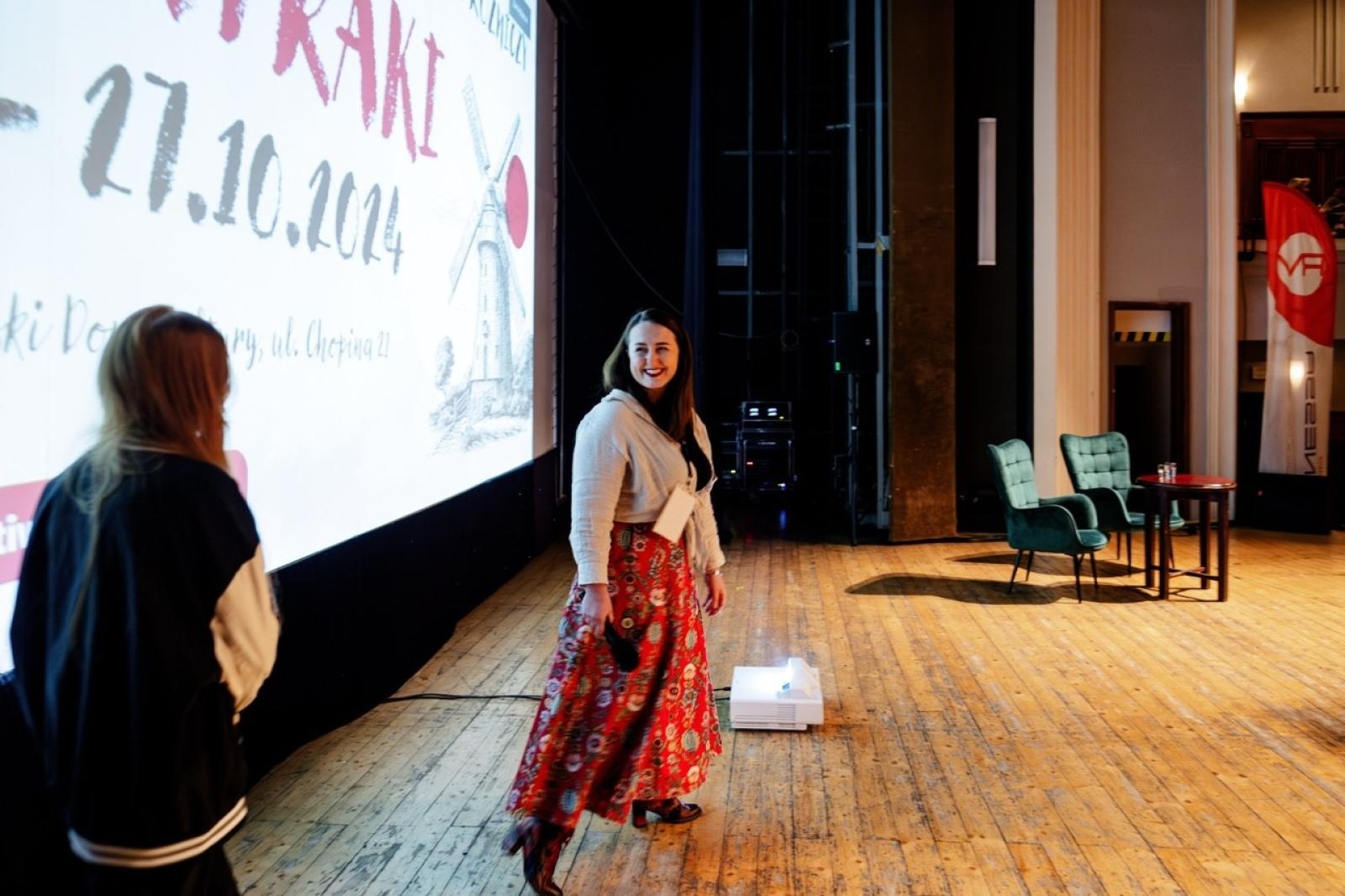 Zdjęcie w galerii na portalu naszraciborz.pl: WIATRAKI już kręcą. Ruszył raciborski festiwal podróżniczy [FOTO] wiadomości z regionu