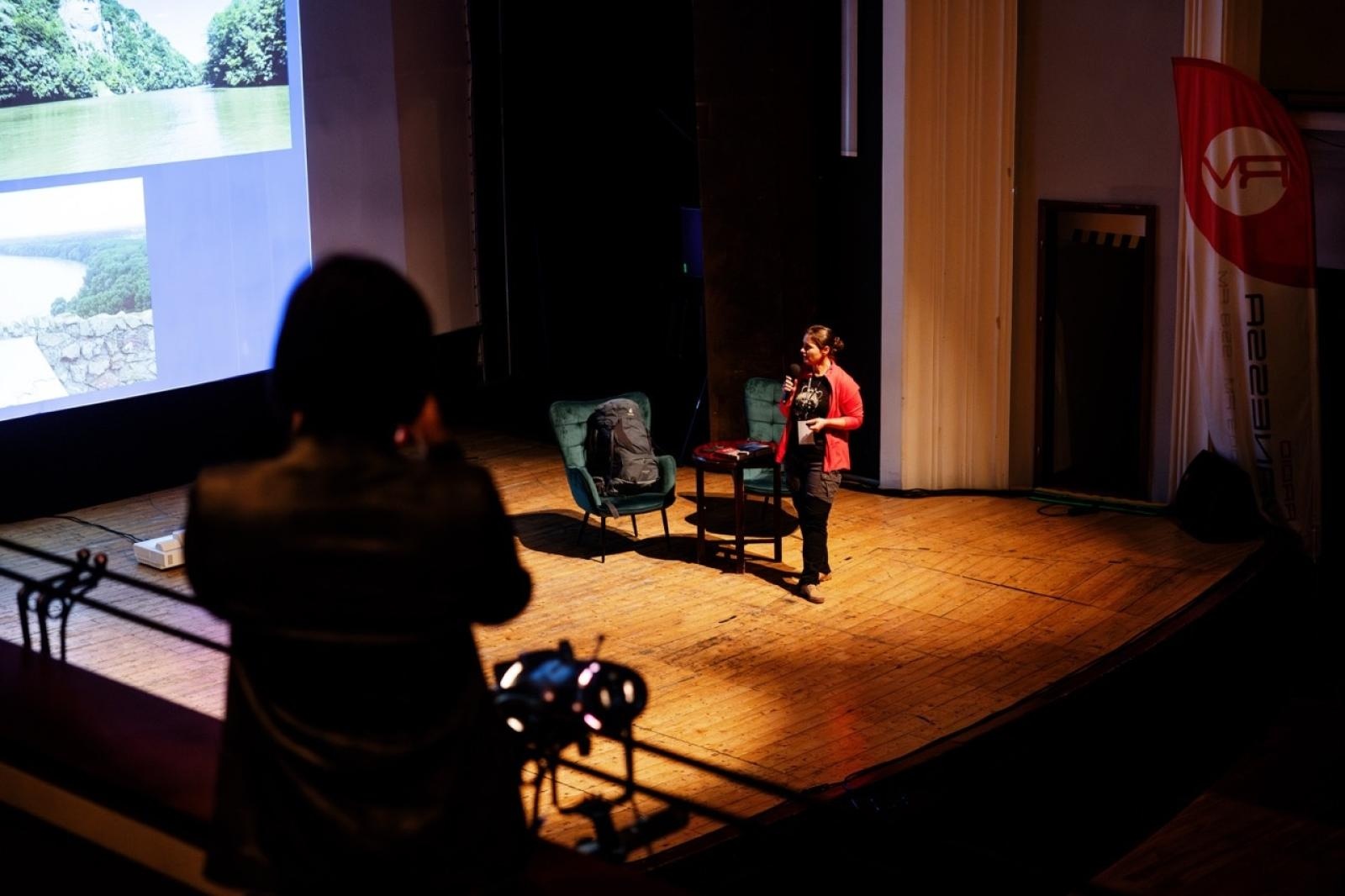 Zdjęcie w galerii na portalu naszraciborz.pl: WIATRAKI już kręcą. Ruszył raciborski festiwal podróżniczy [FOTO] wiadomości z regionu