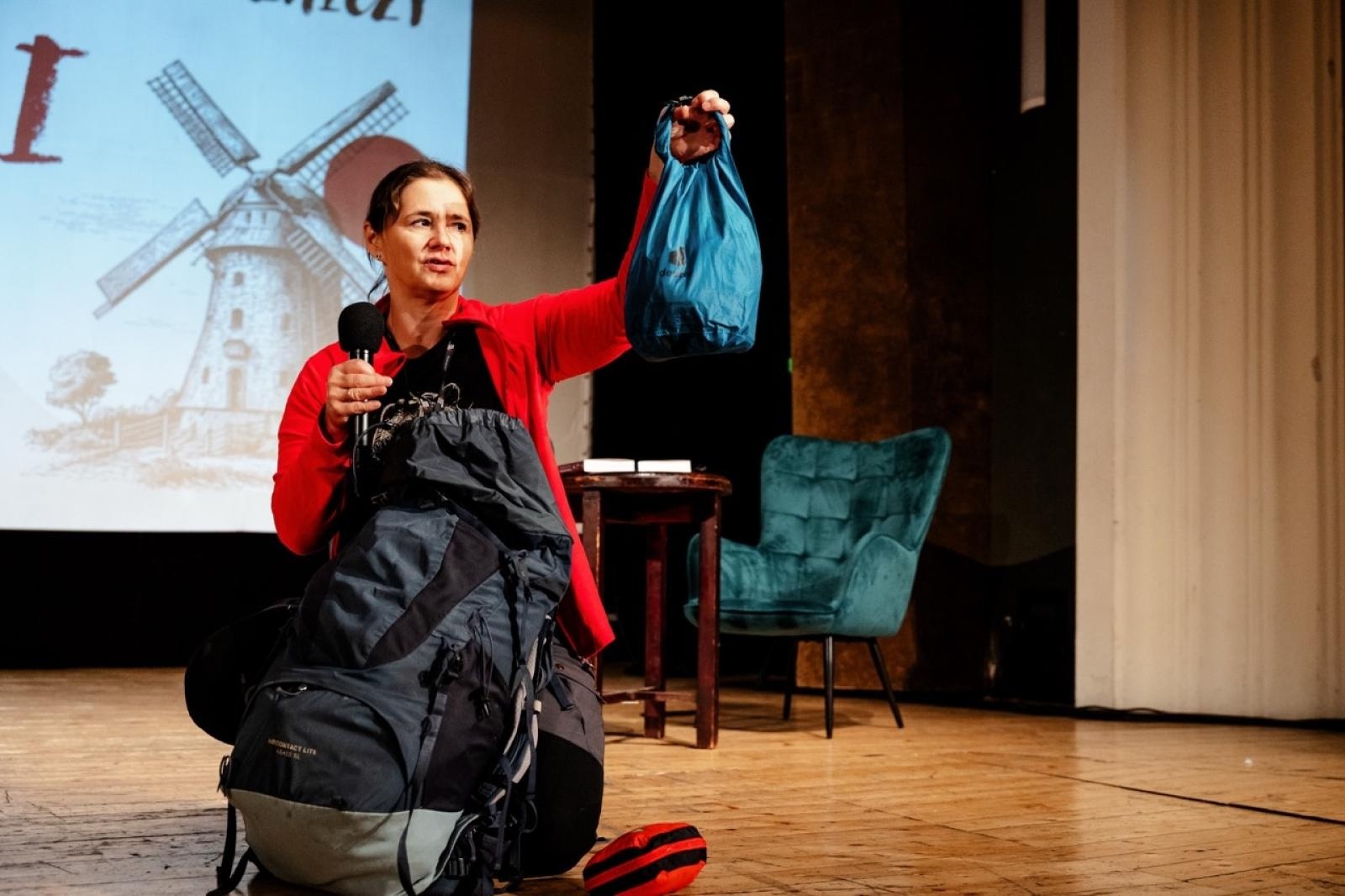 Zdjęcie w galerii na portalu naszraciborz.pl: WIATRAKI już kręcą. Ruszył raciborski festiwal podróżniczy [FOTO] wiadomości z regionu