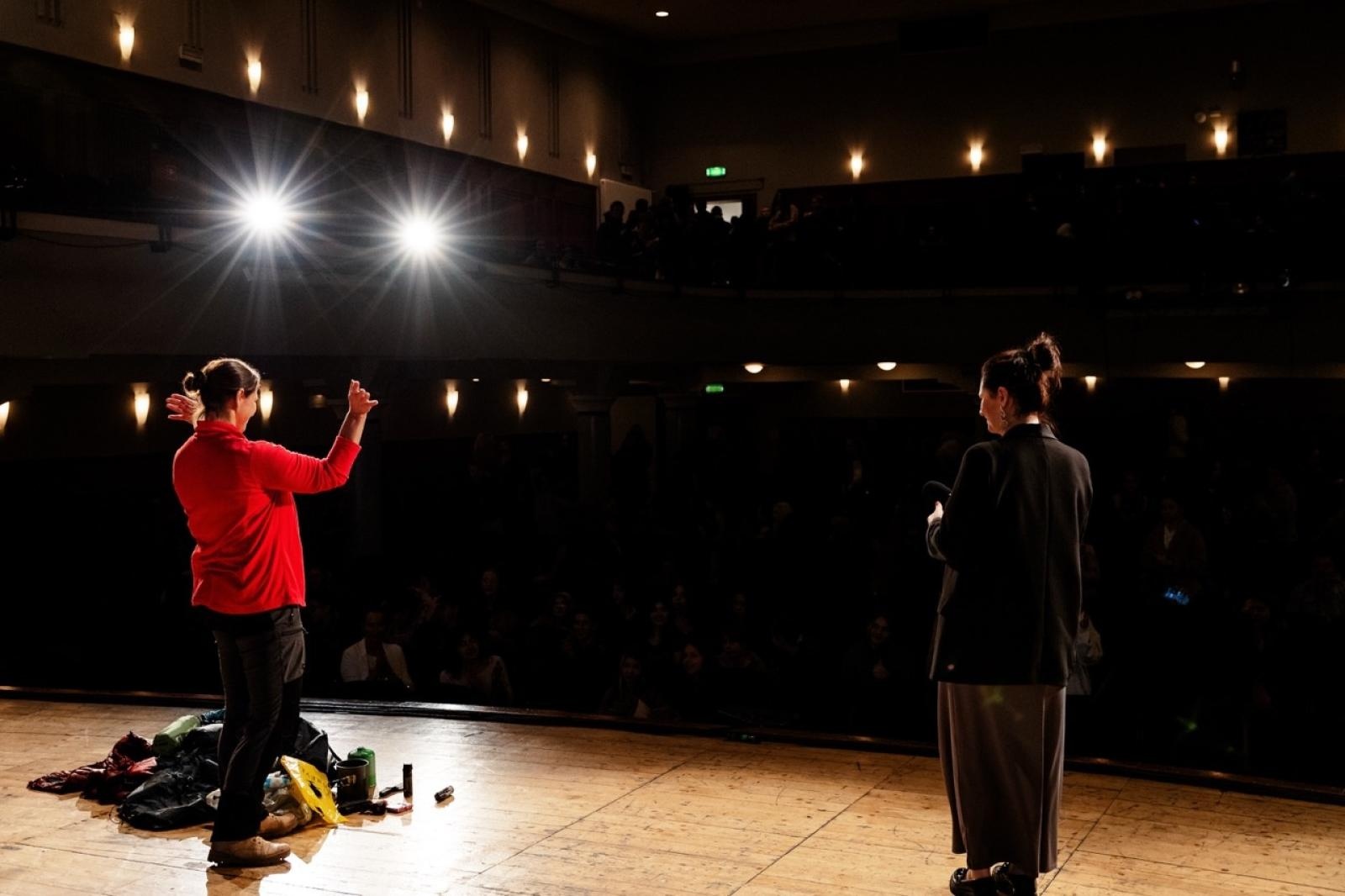 Zdjęcie w galerii na portalu naszraciborz.pl: WIATRAKI już kręcą. Ruszył raciborski festiwal podróżniczy [FOTO] wiadomości z regionu