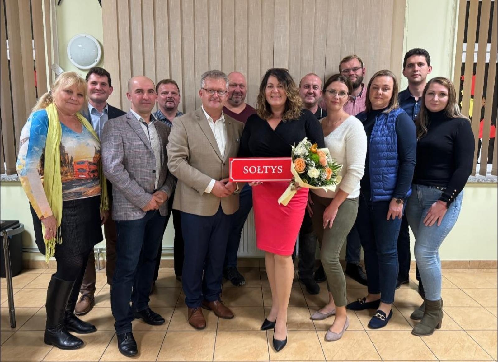 Zdjęcie w galerii na portalu naszraciborz.pl: Nowa sołtyska Bieńkowic wybrana! Grażyna Cwik zastąpiła Romana Herbera po 16 latach wiadomości z regionu