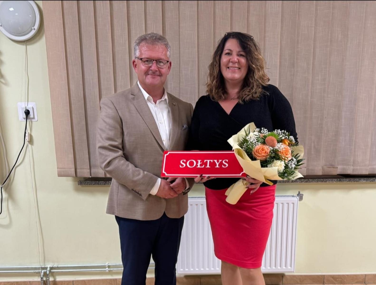 Zdjęcie w galerii na portalu naszraciborz.pl: Nowa sołtyska Bieńkowic wybrana! Grażyna Cwik zastąpiła Romana Herbera po 16 latach wiadomości z regionu