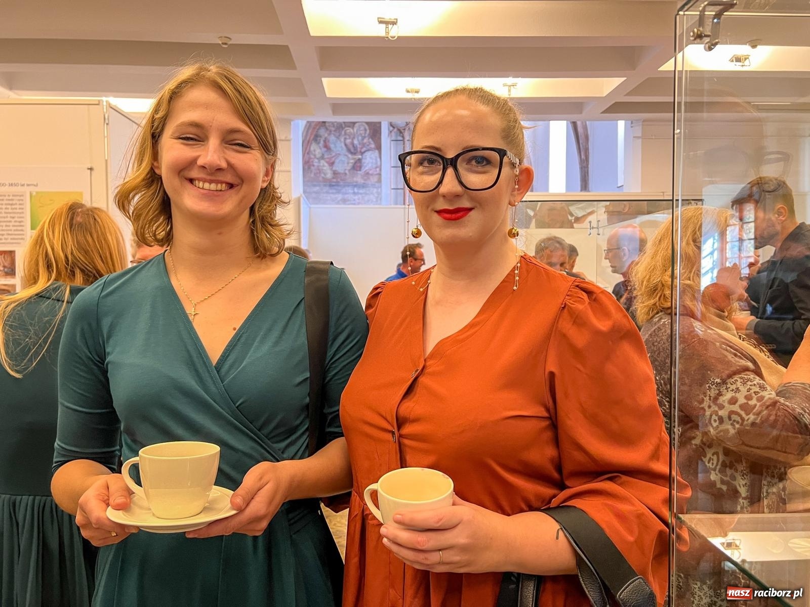 Zdjęcie w galerii na portalu naszraciborz.pl: W Raciborzu o najdawniejszych śladach osadnictwa i odkryciach archeologicznych – konferencja i otwarcie wystawy w Muzeum wiadomości z regionu