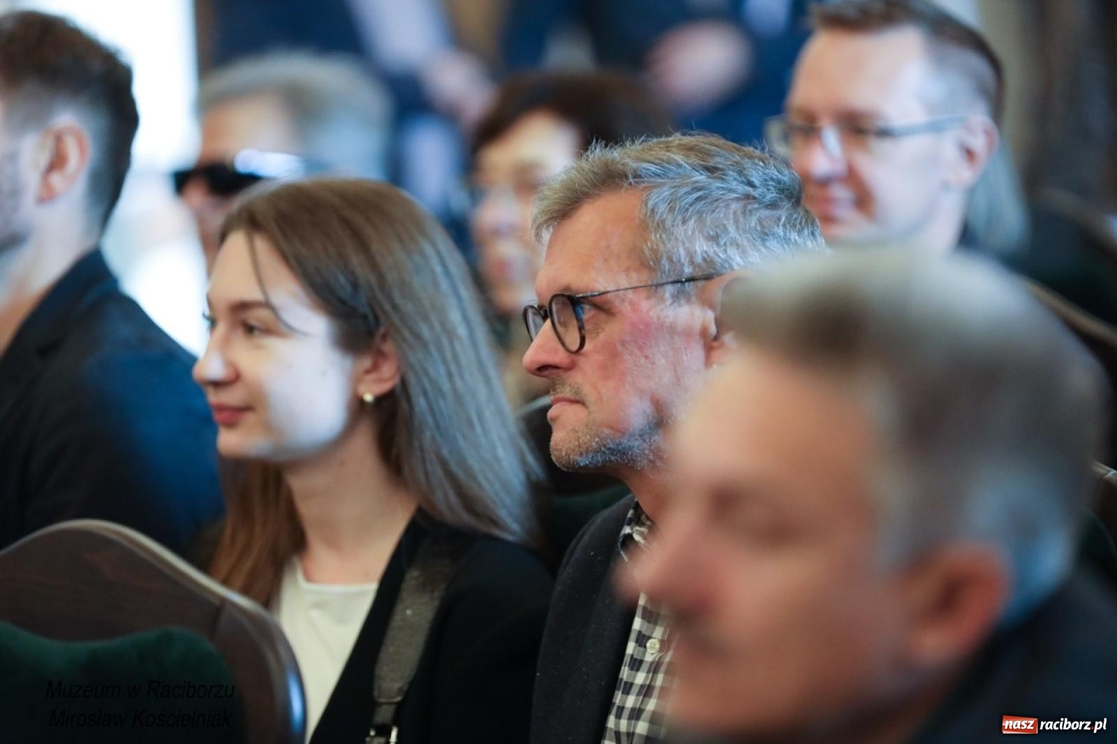 Zdjęcie w galerii na portalu naszraciborz.pl: W Raciborzu o najdawniejszych śladach osadnictwa i odkryciach archeologicznych – konferencja i otwarcie wystawy w Muzeum wiadomości z regionu