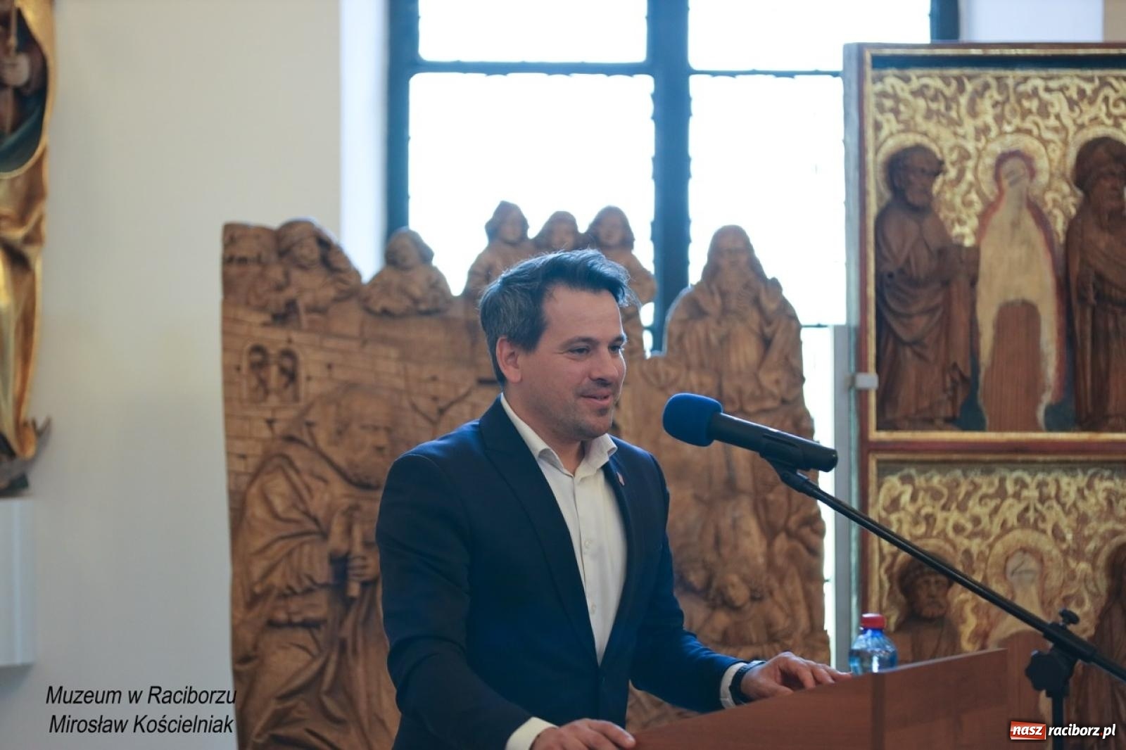 Zdjęcie w galerii na portalu naszraciborz.pl: W Raciborzu o najdawniejszych śladach osadnictwa i odkryciach archeologicznych – konferencja i otwarcie wystawy w Muzeum wiadomości z regionu