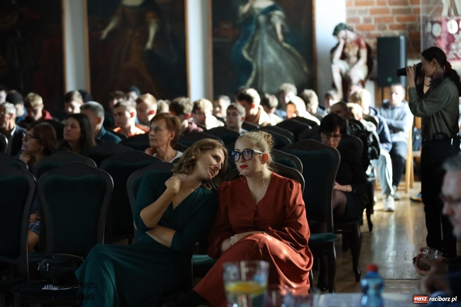 Zdjęcie w galerii na portalu naszraciborz.pl: W Raciborzu o najdawniejszych śladach osadnictwa i odkryciach archeologicznych – konferencja i otwarcie wystawy w Muzeum wiadomości z regionu