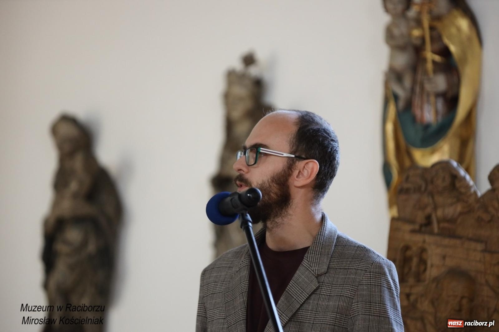 Zdjęcie w galerii na portalu naszraciborz.pl: W Raciborzu o najdawniejszych śladach osadnictwa i odkryciach archeologicznych – konferencja i otwarcie wystawy w Muzeum wiadomości z regionu