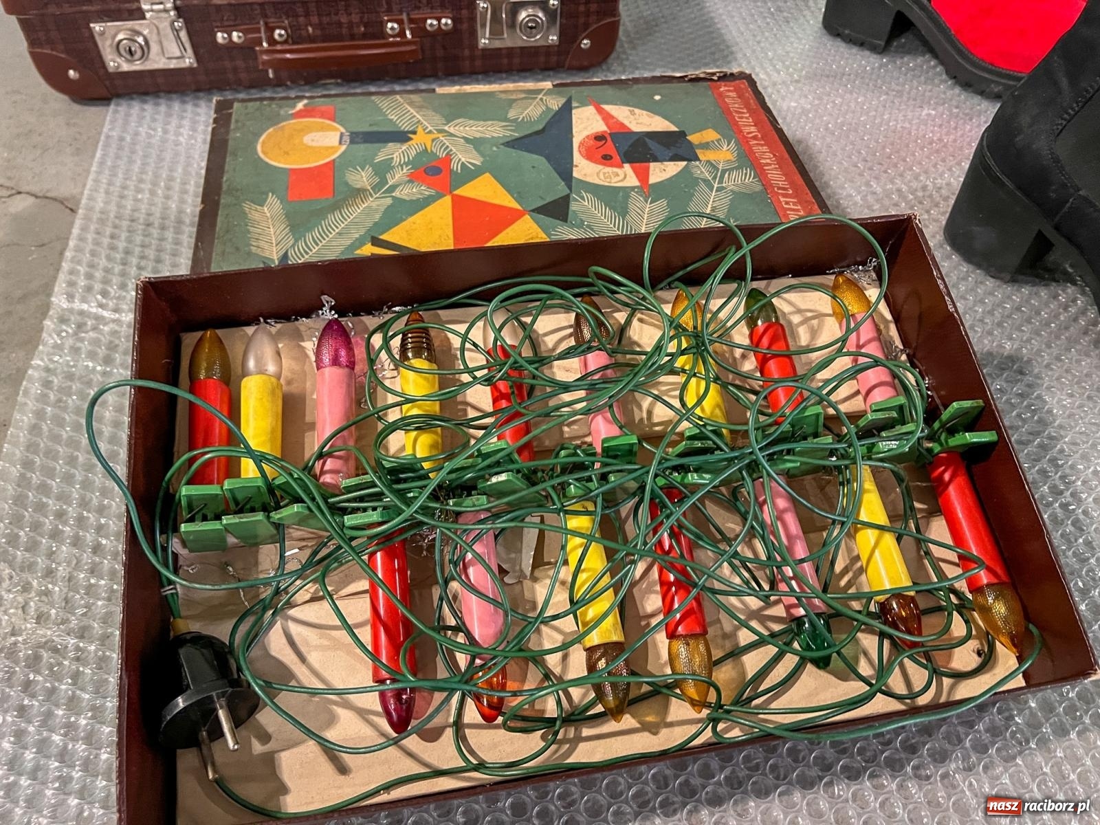 Zdjęcie w galerii na portalu naszraciborz.pl: Spora frekwencja na targu staroci w Pietrowicach Wielkich wiadomości z regionu