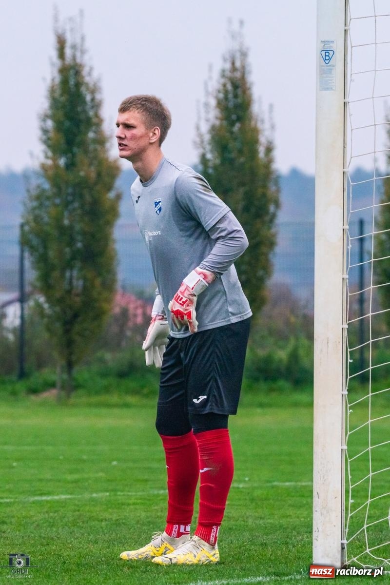Zdjęcie w galerii na portalu naszraciborz.pl: Są takie mecze, gdzie nic wyjść nie chce. Przerwana passa Unii Racibórz [FOTO] wiadomości z regionu