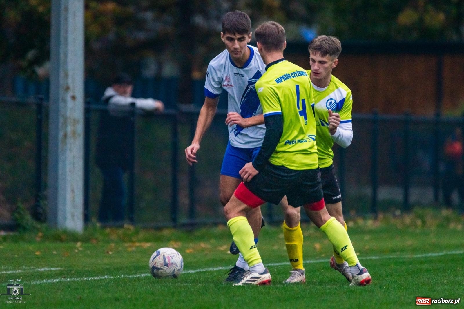 Zdjęcie w galerii na portalu naszraciborz.pl: Są takie mecze, gdzie nic wyjść nie chce. Przerwana passa Unii Racibórz [FOTO] wiadomości z regionu