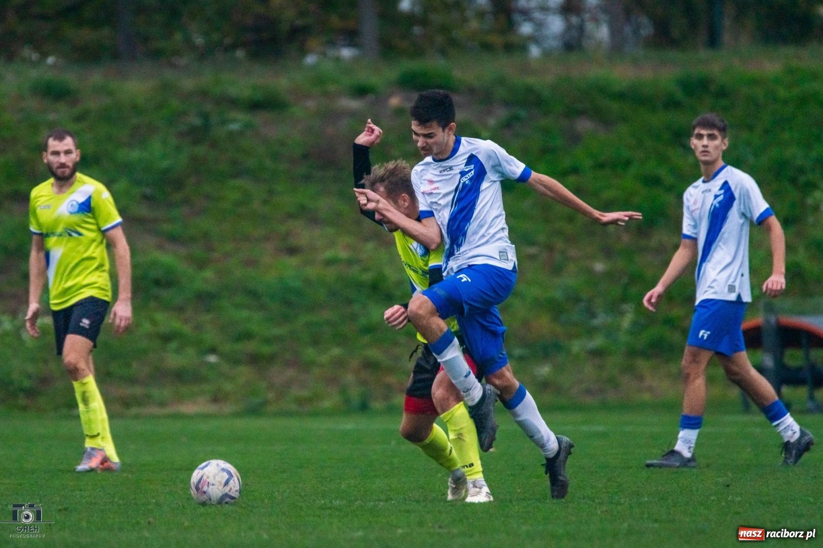 Zdjęcie w galerii na portalu naszraciborz.pl: Są takie mecze, gdzie nic wyjść nie chce. Przerwana passa Unii Racibórz [FOTO] wiadomości z regionu