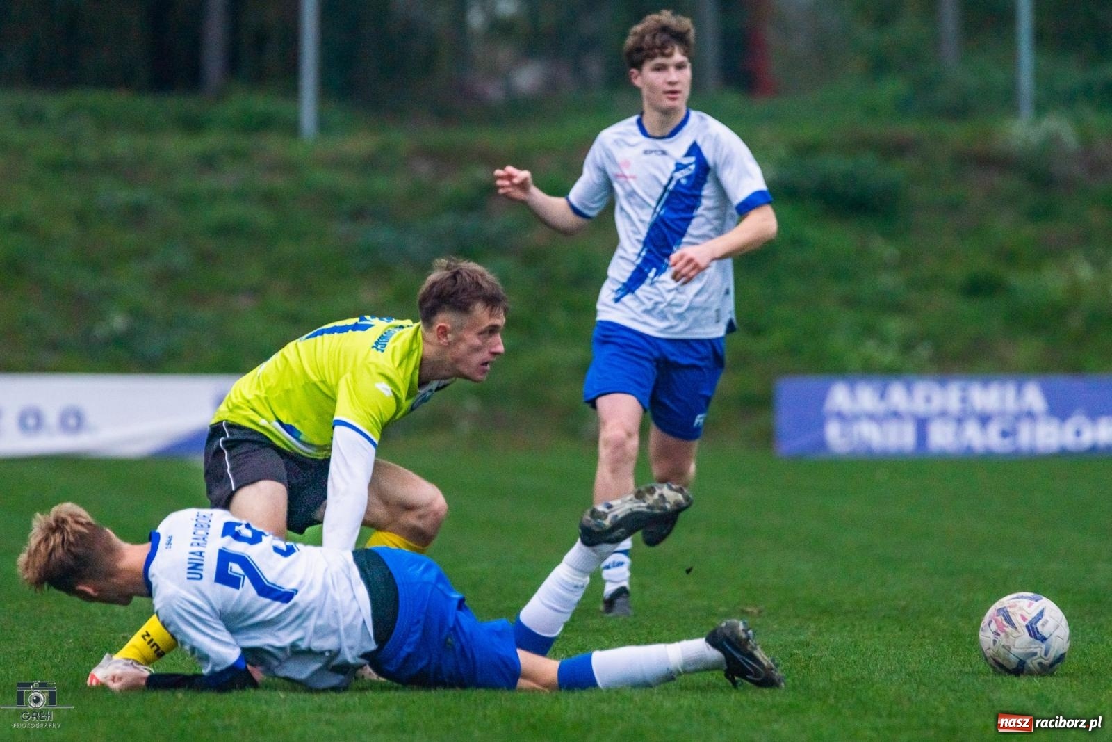 Zdjęcie w galerii na portalu naszraciborz.pl: Są takie mecze, gdzie nic wyjść nie chce. Przerwana passa Unii Racibórz [FOTO] wiadomości z regionu