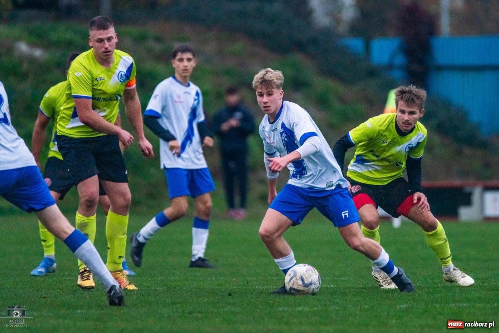 Zdjęcie w galerii na portalu naszraciborz.pl: Są takie mecze, gdzie nic wyjść nie chce. Przerwana passa Unii Racibórz [FOTO] wiadomości z regionu