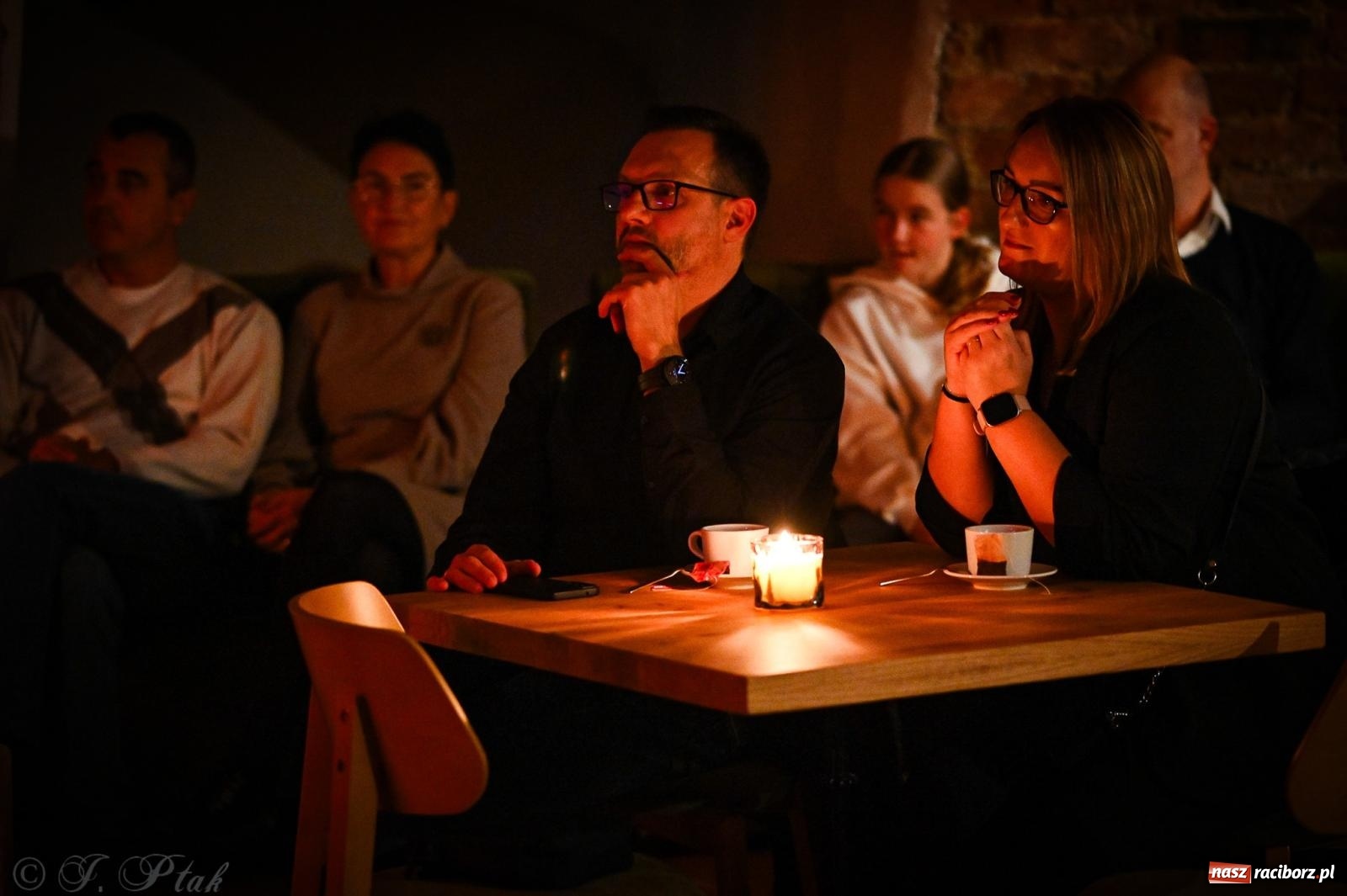 Zdjęcie w galerii na portalu naszraciborz.pl: EMI unplugged. Magiczny pierwszy koncert w zamkowej piwnicy [FOTO i WIDEO] wiadomości z regionu