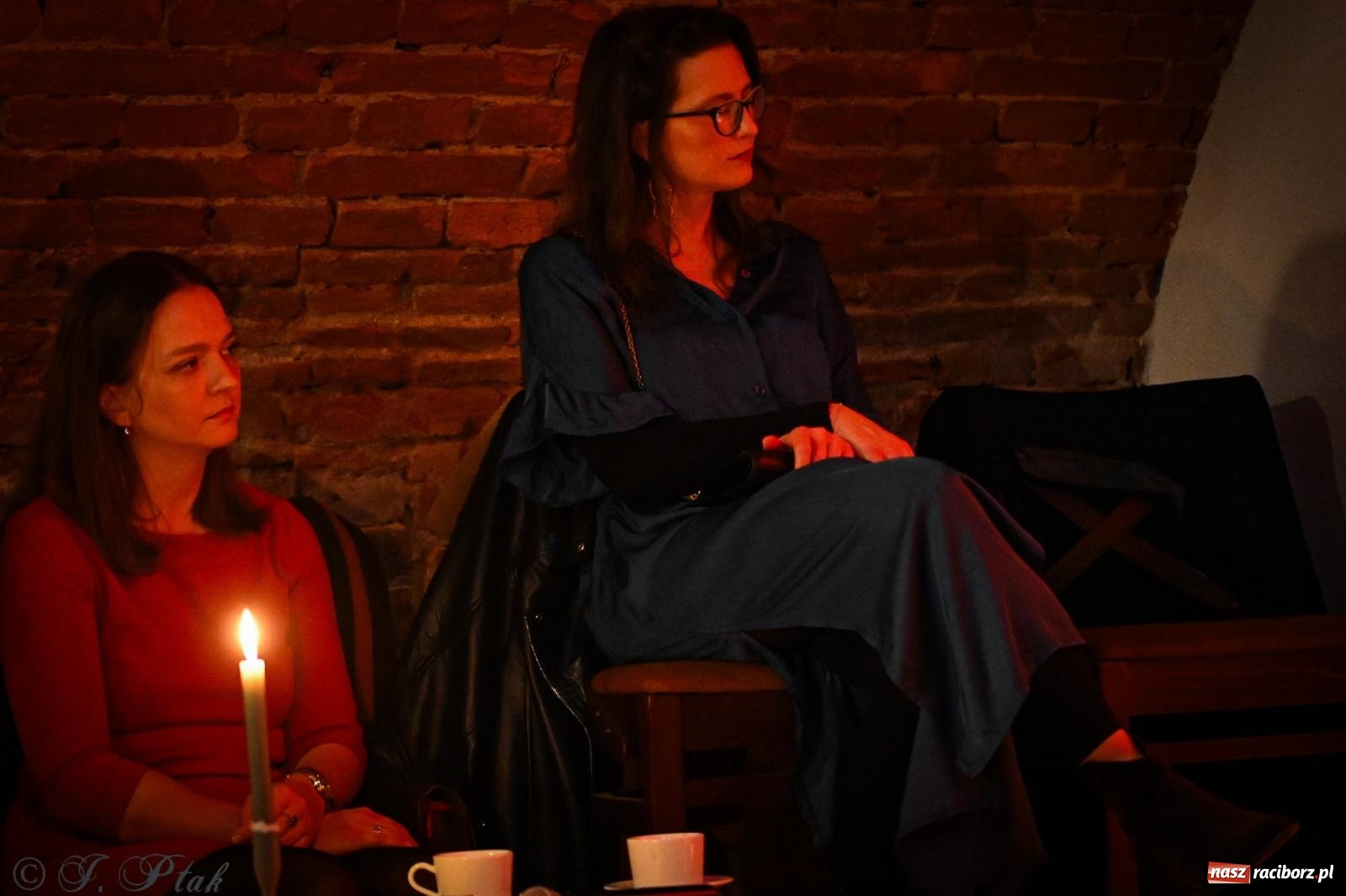 Zdjęcie w galerii na portalu naszraciborz.pl: EMI unplugged. Magiczny pierwszy koncert w zamkowej piwnicy [FOTO i WIDEO] wiadomości z regionu