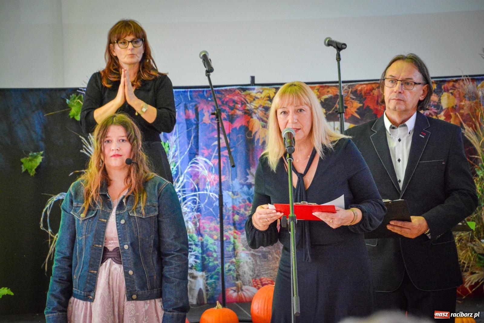 Zdjęcie w galerii na portalu naszraciborz.pl: Dzień Głuchych w Raciborzu – symboliczne otwarcie odnowionego ośrodka dla niesłyszących i słabosłyszących wiadomości z regionu