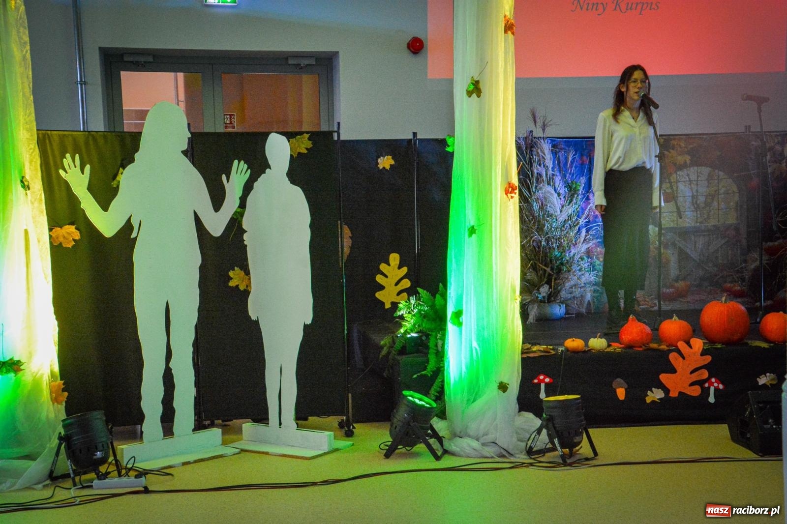 Zdjęcie w galerii na portalu naszraciborz.pl: Dzień Głuchych w Raciborzu – symboliczne otwarcie odnowionego ośrodka dla niesłyszących i słabosłyszących wiadomości z regionu