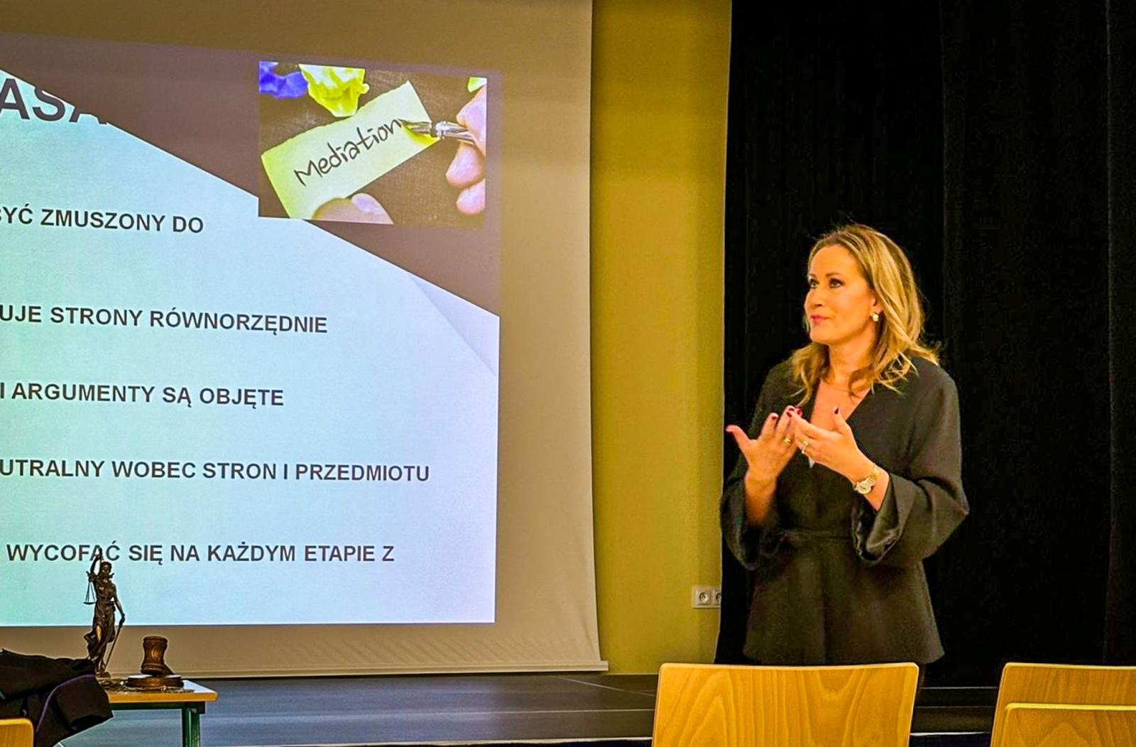 Zdjęcie w galerii na portalu naszraciborz.pl: Zajęcia o mediacji dla uczniów Mechanika – nauka rozwiązywania konfliktów bez sądu wiadomości z regionu