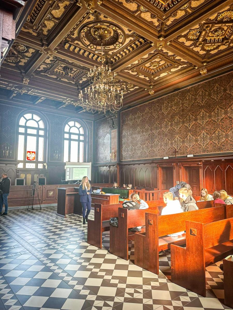 Zdjęcie w galerii na portalu naszraciborz.pl: Zajęcia o mediacji dla uczniów Mechanika – nauka rozwiązywania konfliktów bez sądu wiadomości z regionu