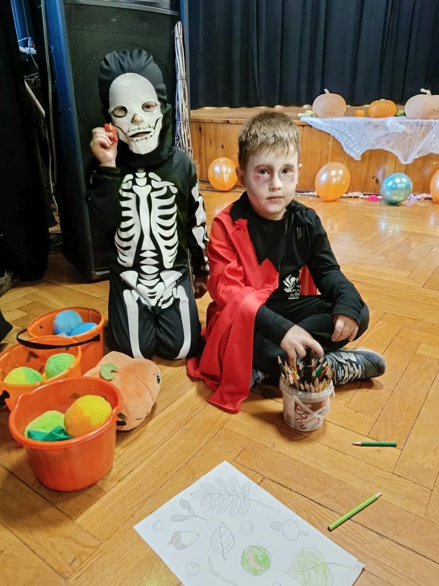 Zdjęcie w galerii na portalu naszraciborz.pl: Jesienno-halloweenowy bal Małych Odkrywców wiadomości z regionu
