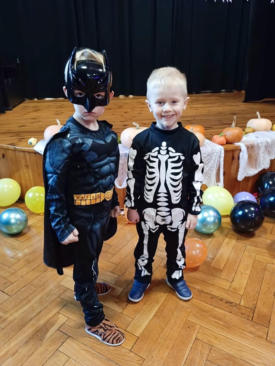Zdjęcie w galerii na portalu naszraciborz.pl: Jesienno-halloweenowy bal Małych Odkrywców wiadomości z regionu