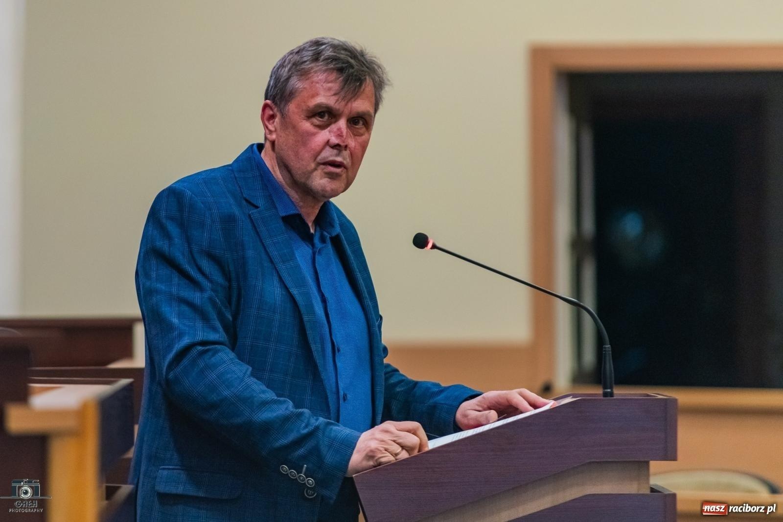 Zdjęcie w galerii na portalu naszraciborz.pl: Patodeweloperka w Raciborzu? Mieszkańcy ulicy Wileńskiej przeciwko zabudowie ich okolicy wiadomości z regionu