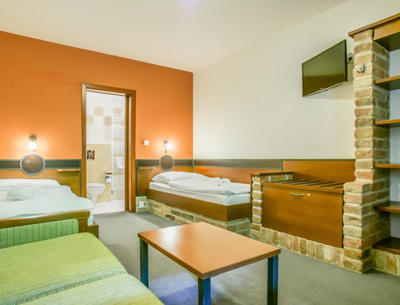 Zdjęcie w galerii na portalu naszraciborz.pl: Winny Sylwester na Morawach – In Vino Veritas! wiadomości z regionu