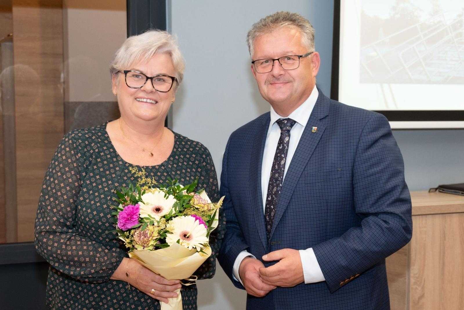 Zdjęcie w galerii na portalu naszraciborz.pl: Agnieszka Gładki i Mirela Bugdol nowymi sołtyskami Rudyszwałdu i Roszkowa wiadomości z regionu