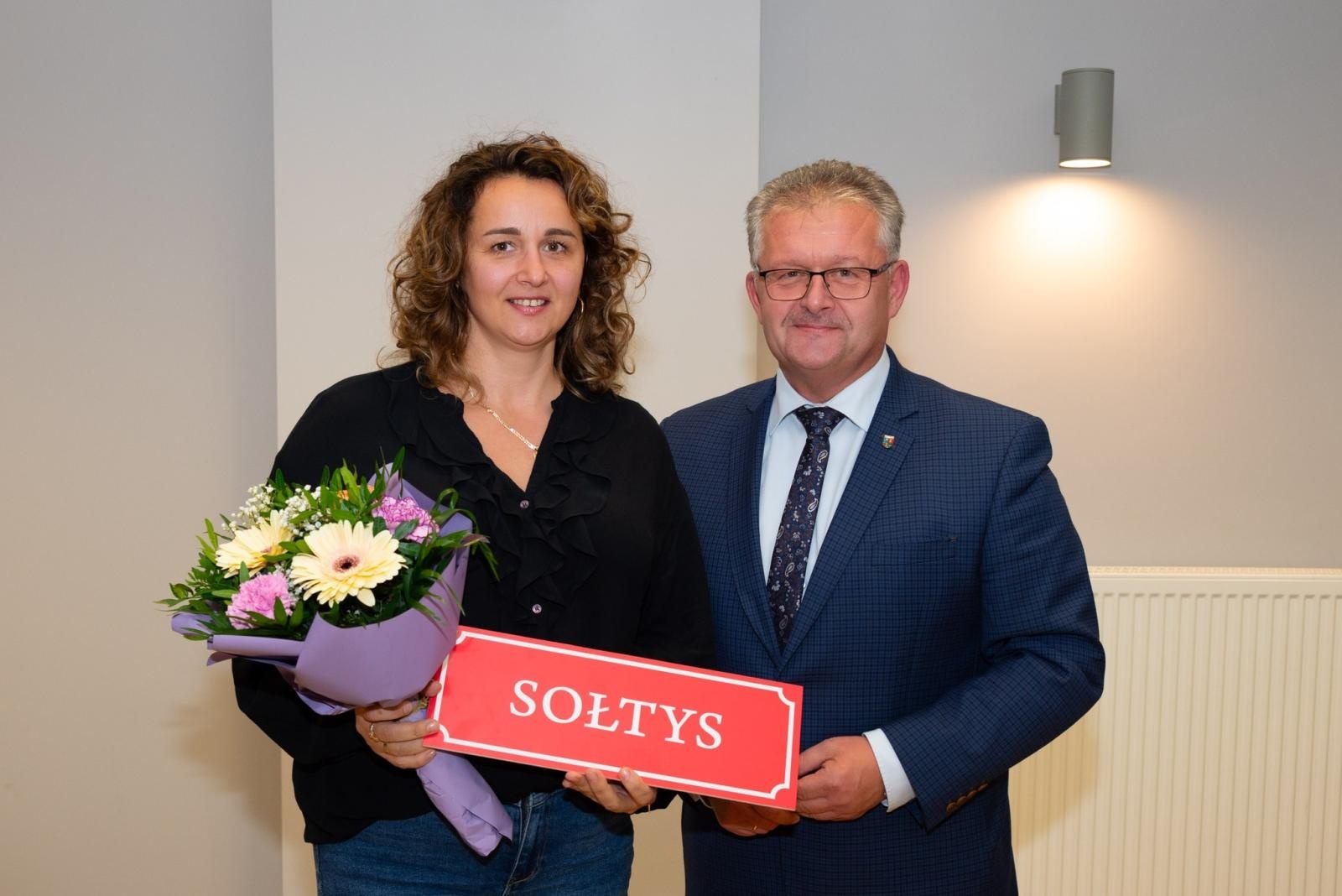 Zdjęcie w galerii na portalu naszraciborz.pl: Agnieszka Gładki i Mirela Bugdol nowymi sołtyskami Rudyszwałdu i Roszkowa wiadomości z regionu