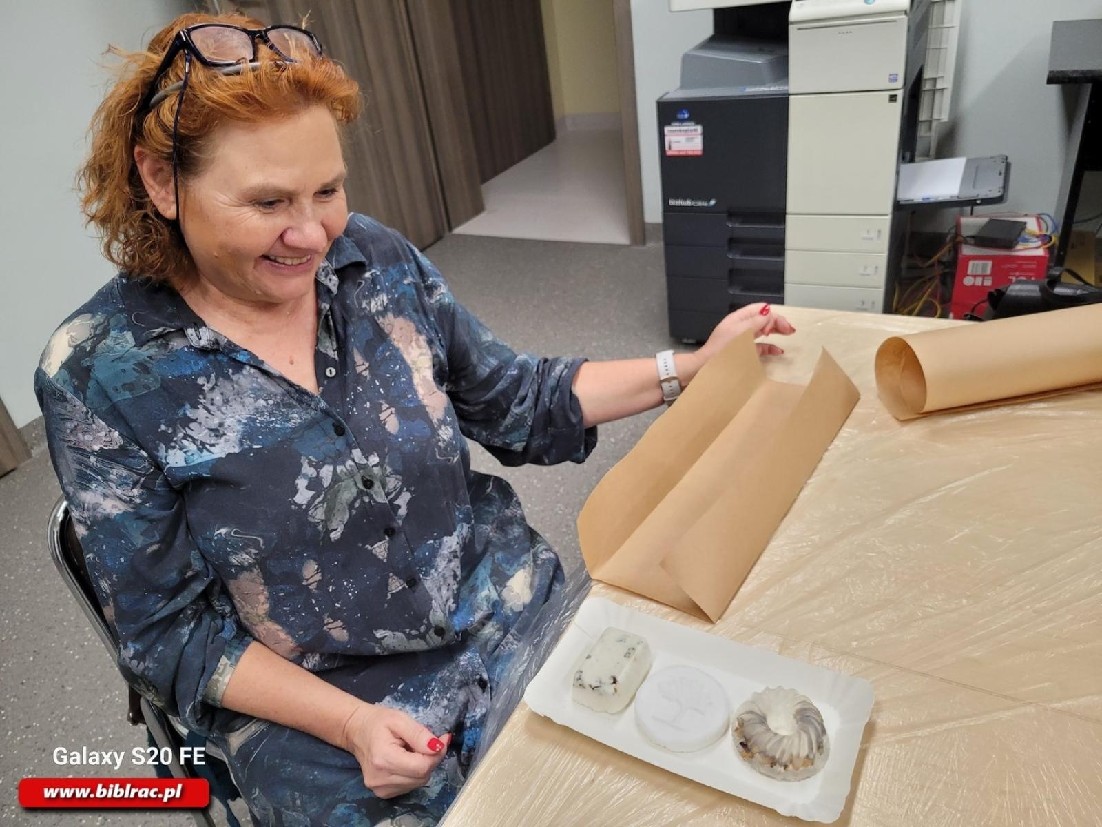 Zdjęcie w galerii na portalu naszraciborz.pl: Jesienne aromaty w Bibliotece wiadomości z regionu