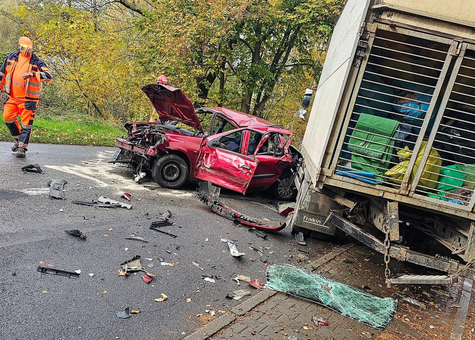 Zdjęcie w galerii na portalu naszraciborz.pl: Groźne zdarzenie drogowe niedaleko Raciborza wiadomości z regionu