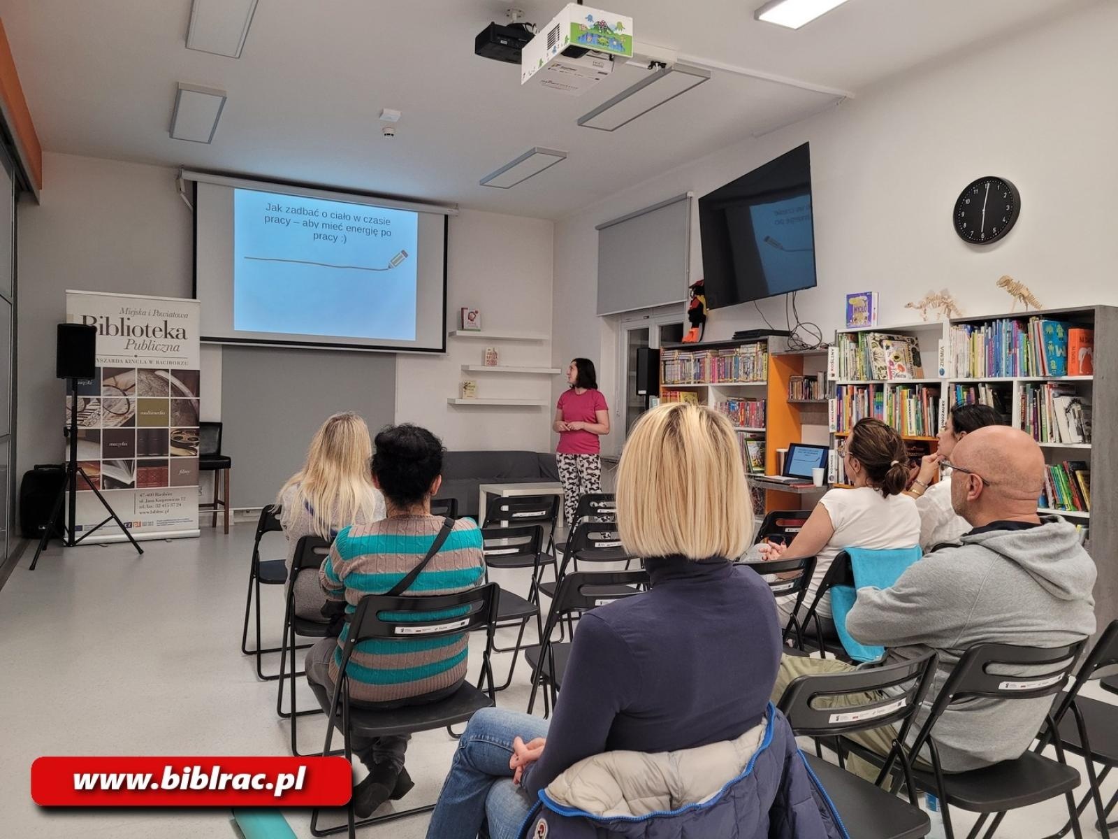 Zdjęcie w galerii na portalu naszraciborz.pl: Odpoczynek w biegu – mieszkańcy Raciborza odkrywali sposoby na regenerację w pracy wiadomości z regionu