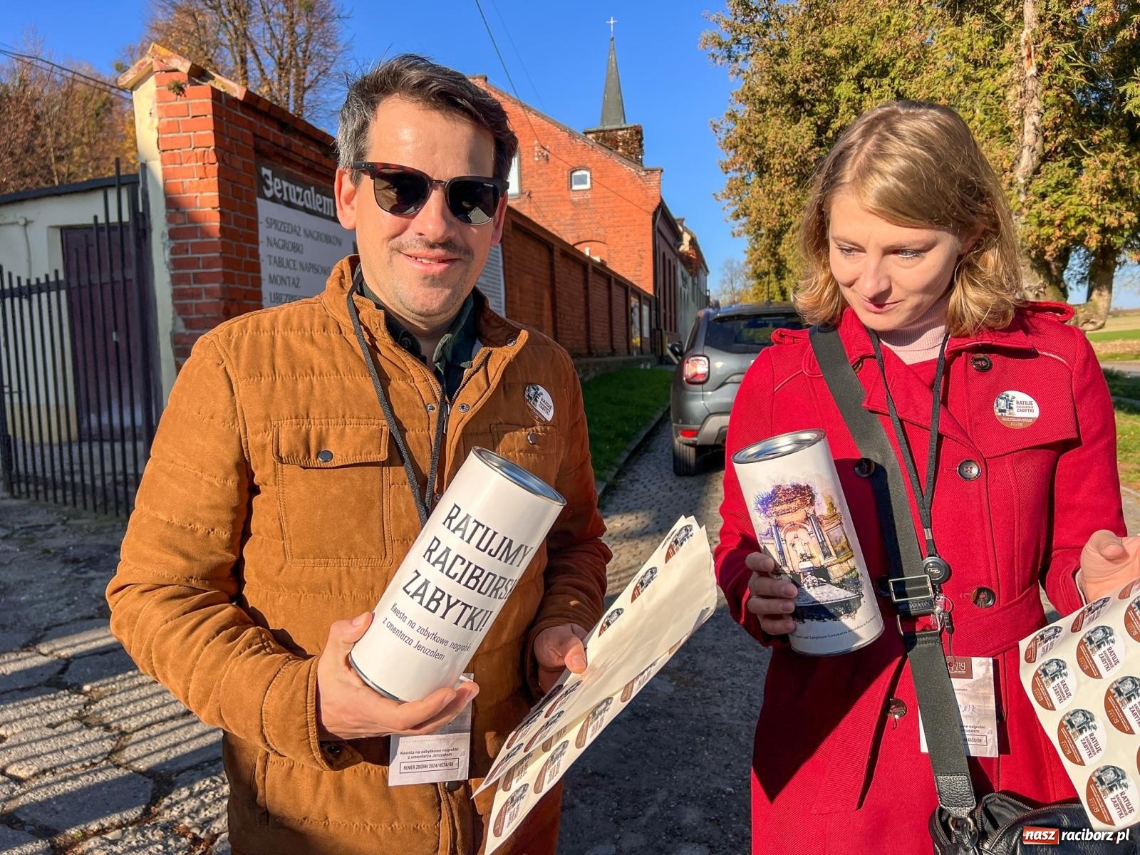Zdjęcie w galerii na portalu naszraciborz.pl: Na cmentarzu Jeruzalem trwa zbiórka na rzecz renowacji zabytków raciborskiej nekropolii wiadomości z regionu