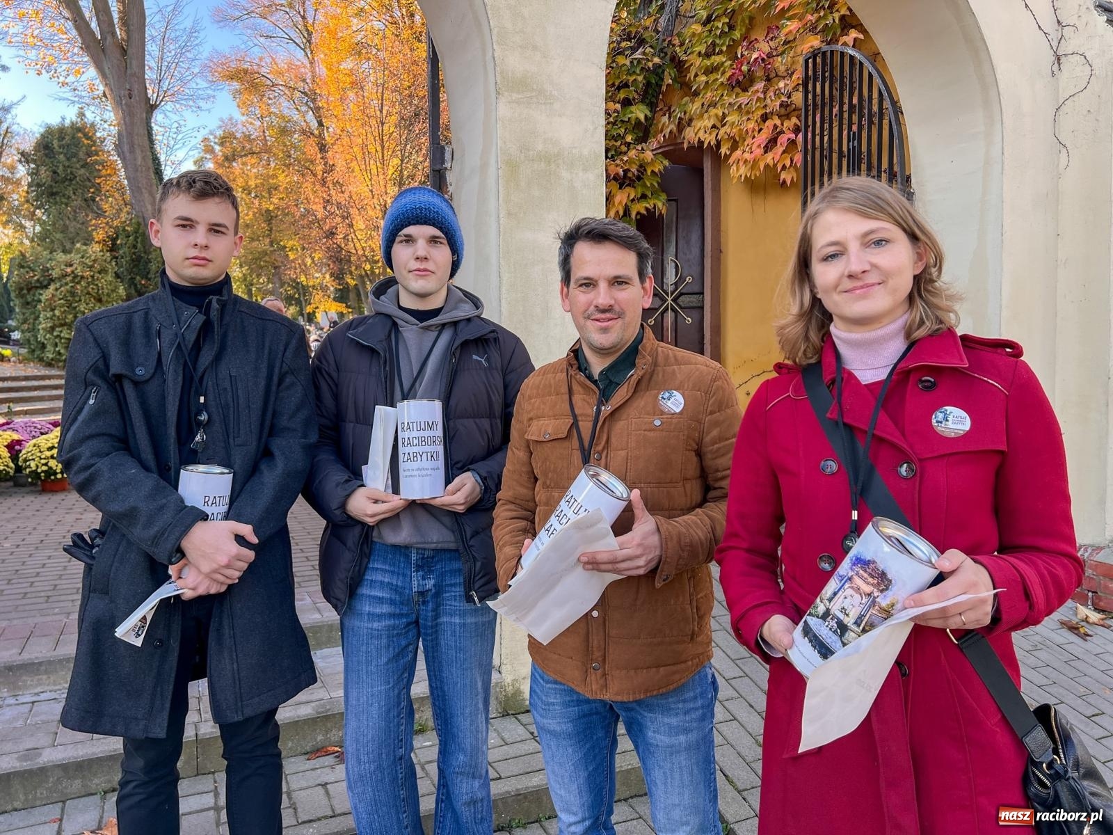 Zdjęcie w galerii na portalu naszraciborz.pl: Na cmentarzu Jeruzalem trwa zbiórka na rzecz renowacji zabytków raciborskiej nekropolii wiadomości z regionu