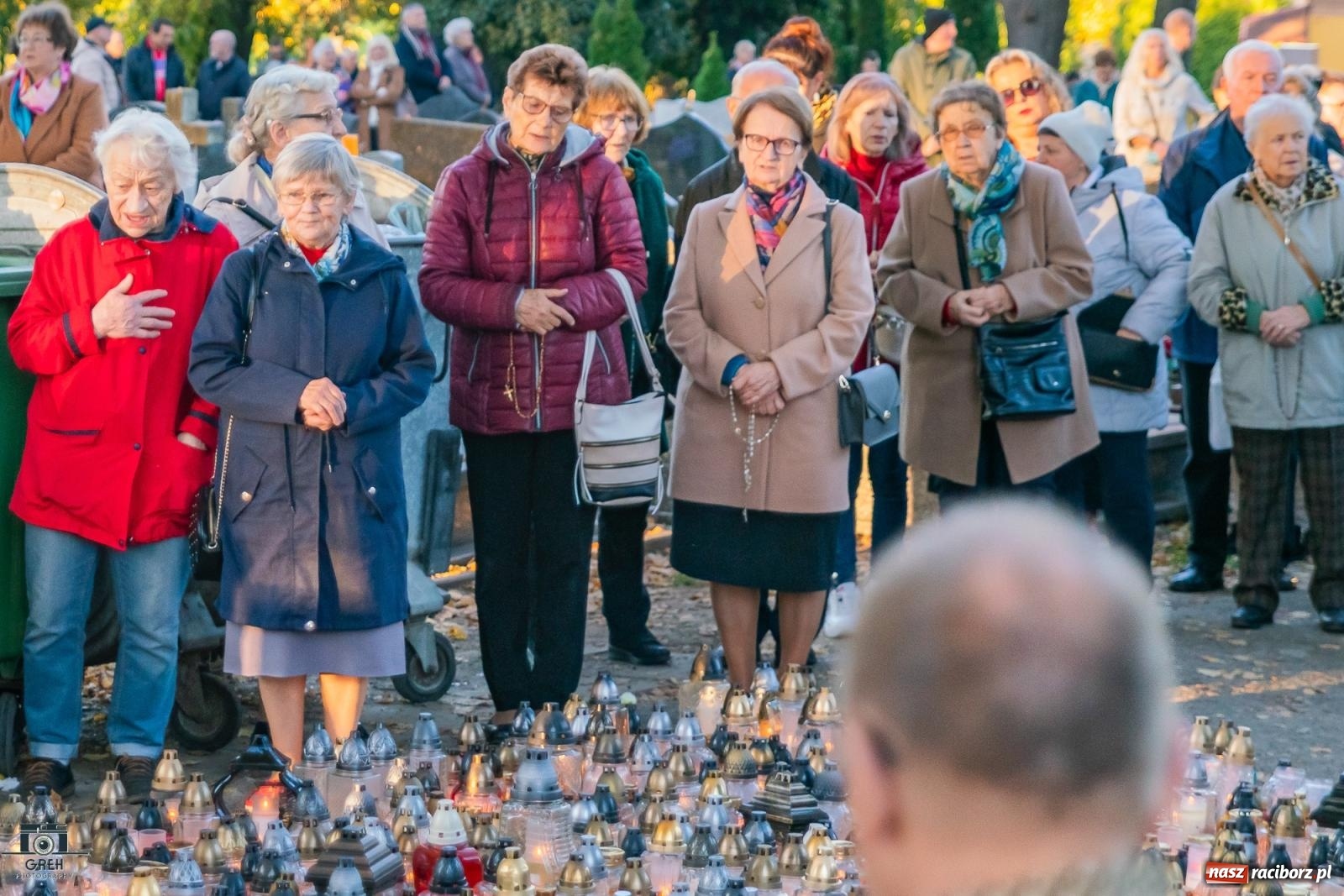 Zdjęcie w galerii na portalu naszraciborz.pl: Nieszpory i procesja na cmentarzu Jeruzalem [FOTO i WIDEO] wiadomości z regionu