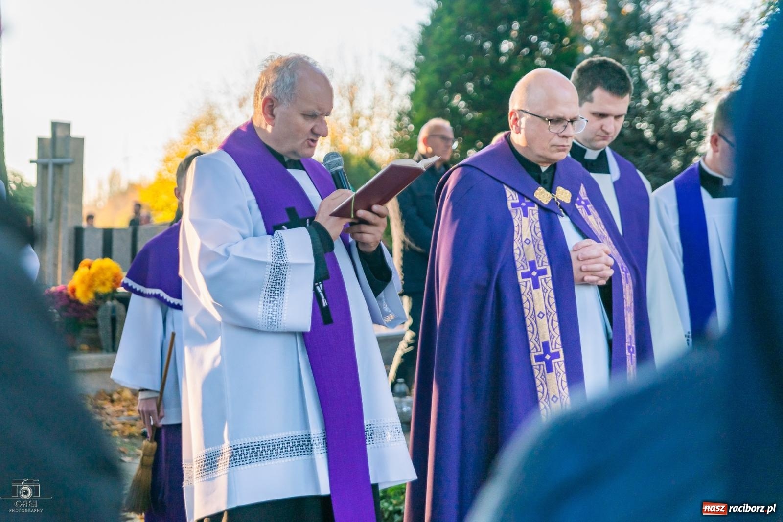 Zdjęcie w galerii na portalu naszraciborz.pl: Nieszpory i procesja na cmentarzu Jeruzalem [FOTO i WIDEO] wiadomości z regionu