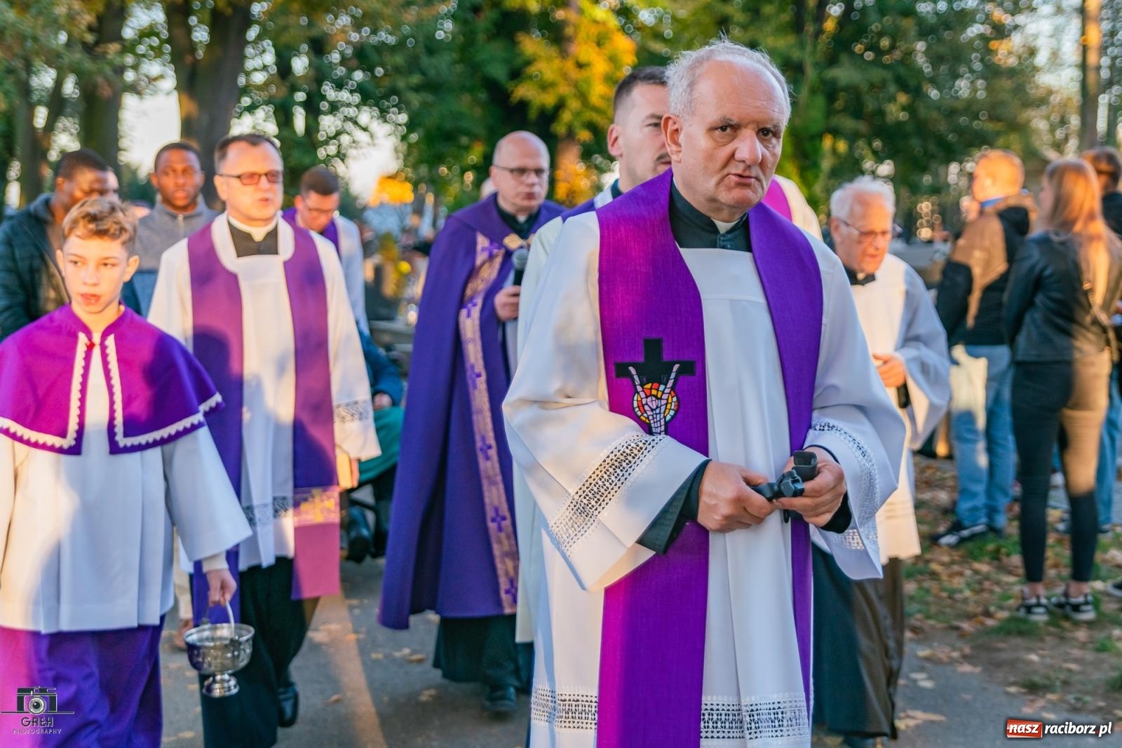 Zdjęcie w galerii na portalu naszraciborz.pl: Nieszpory i procesja na cmentarzu Jeruzalem [FOTO i WIDEO] wiadomości z regionu