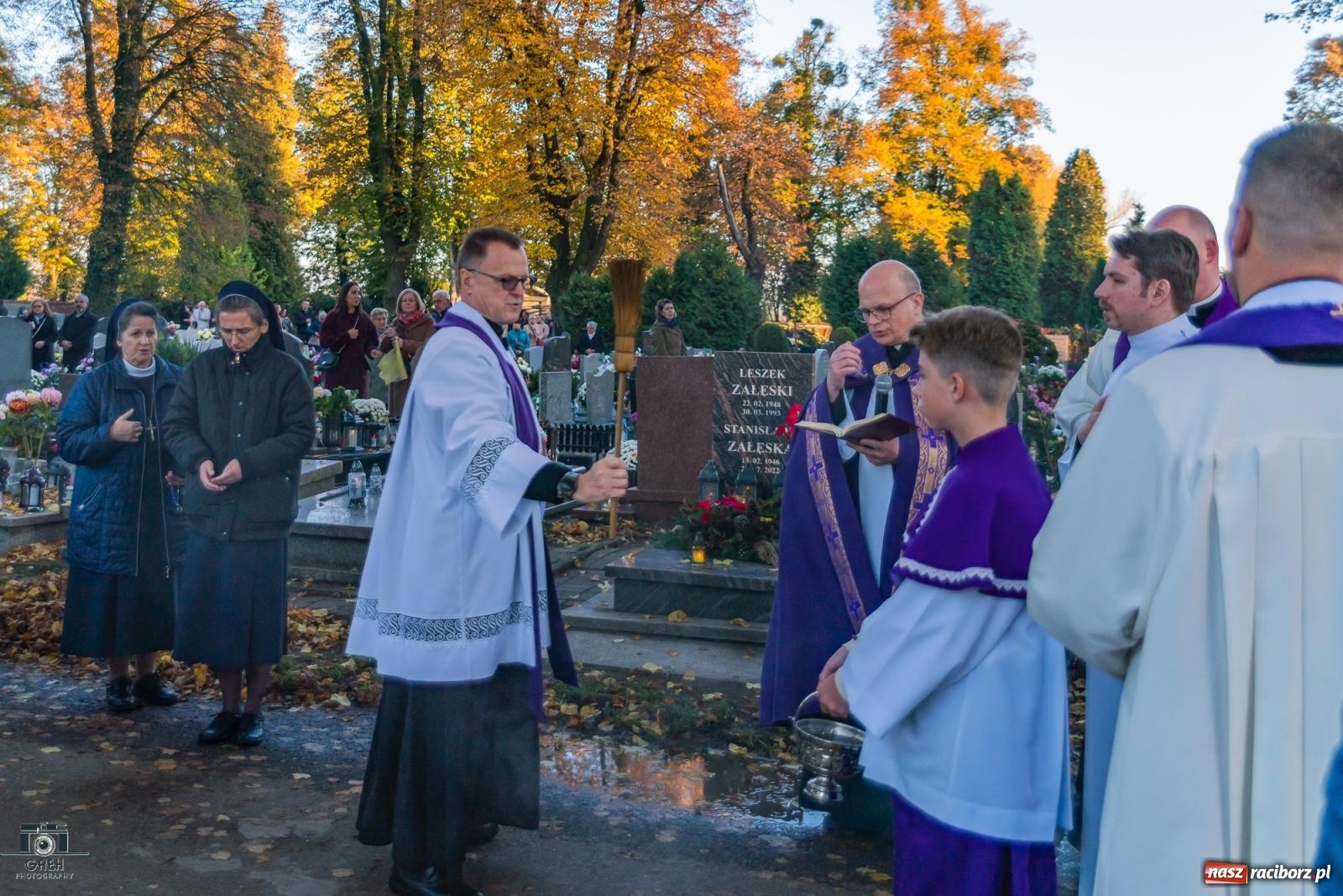 Zdjęcie w galerii na portalu naszraciborz.pl: Nieszpory i procesja na cmentarzu Jeruzalem [FOTO i WIDEO] wiadomości z regionu