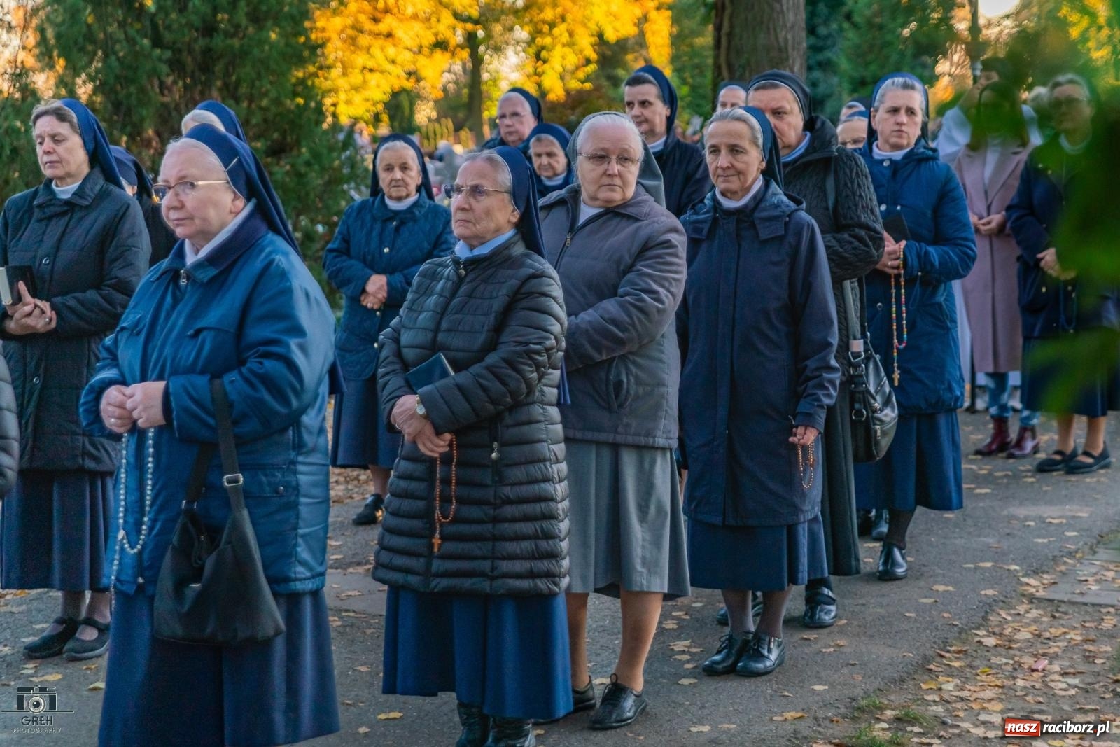 Zdjęcie w galerii na portalu naszraciborz.pl: Nieszpory i procesja na cmentarzu Jeruzalem [FOTO i WIDEO] wiadomości z regionu