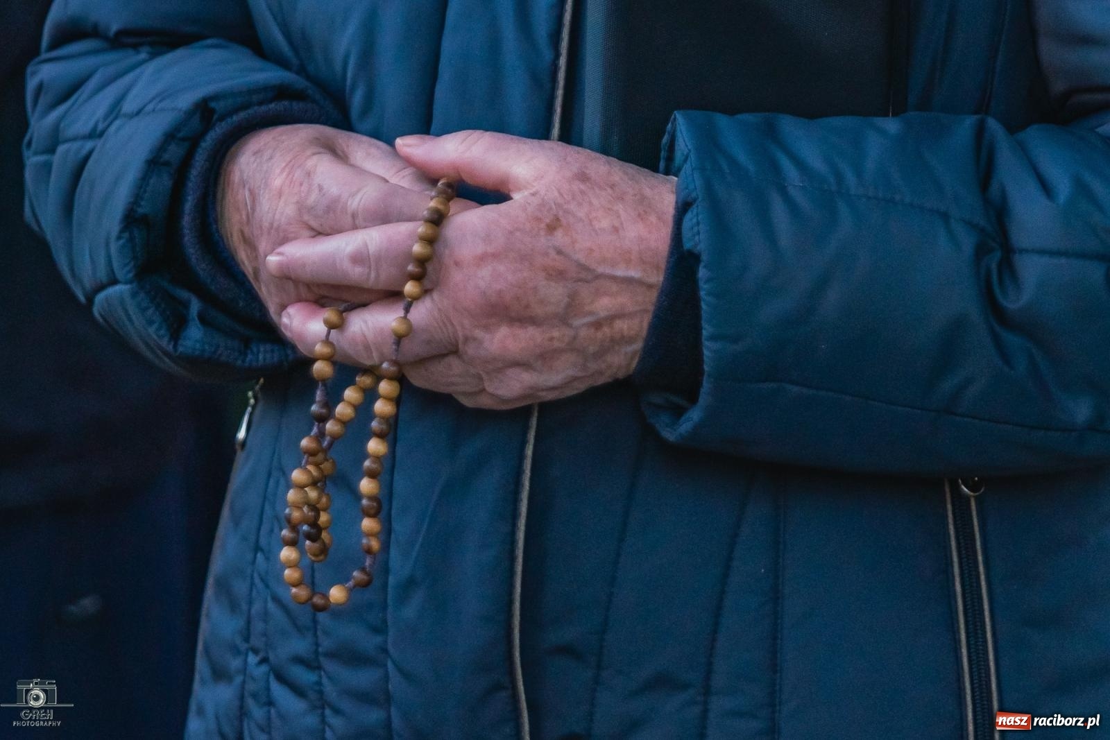 Zdjęcie w galerii na portalu naszraciborz.pl: Nieszpory i procesja na cmentarzu Jeruzalem [FOTO i WIDEO] wiadomości z regionu