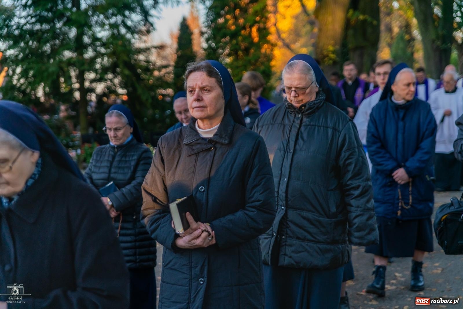 Zdjęcie w galerii na portalu naszraciborz.pl: Nieszpory i procesja na cmentarzu Jeruzalem [FOTO i WIDEO] wiadomości z regionu
