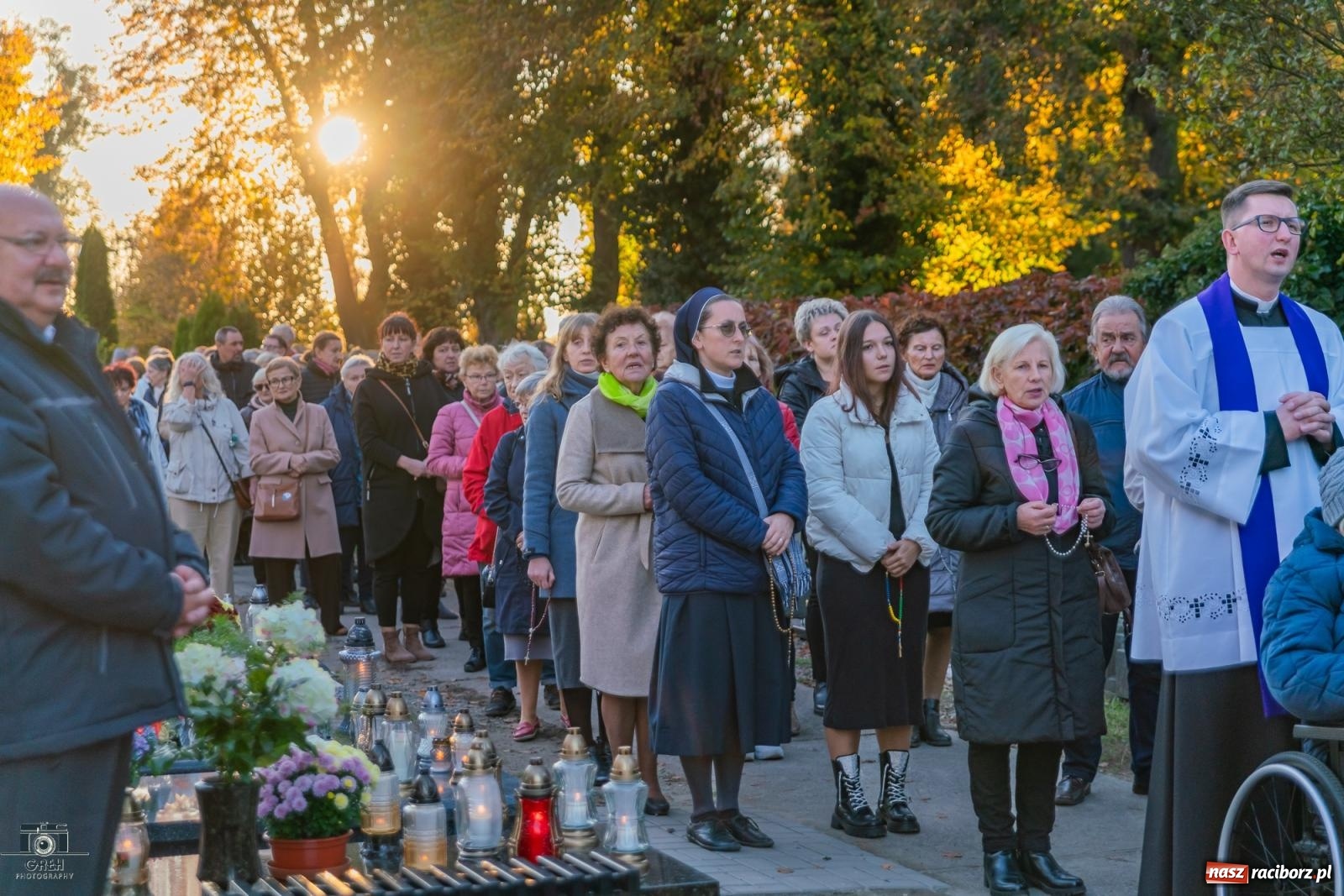 Zdjęcie w galerii na portalu naszraciborz.pl: Nieszpory i procesja na cmentarzu Jeruzalem [FOTO i WIDEO] wiadomości z regionu