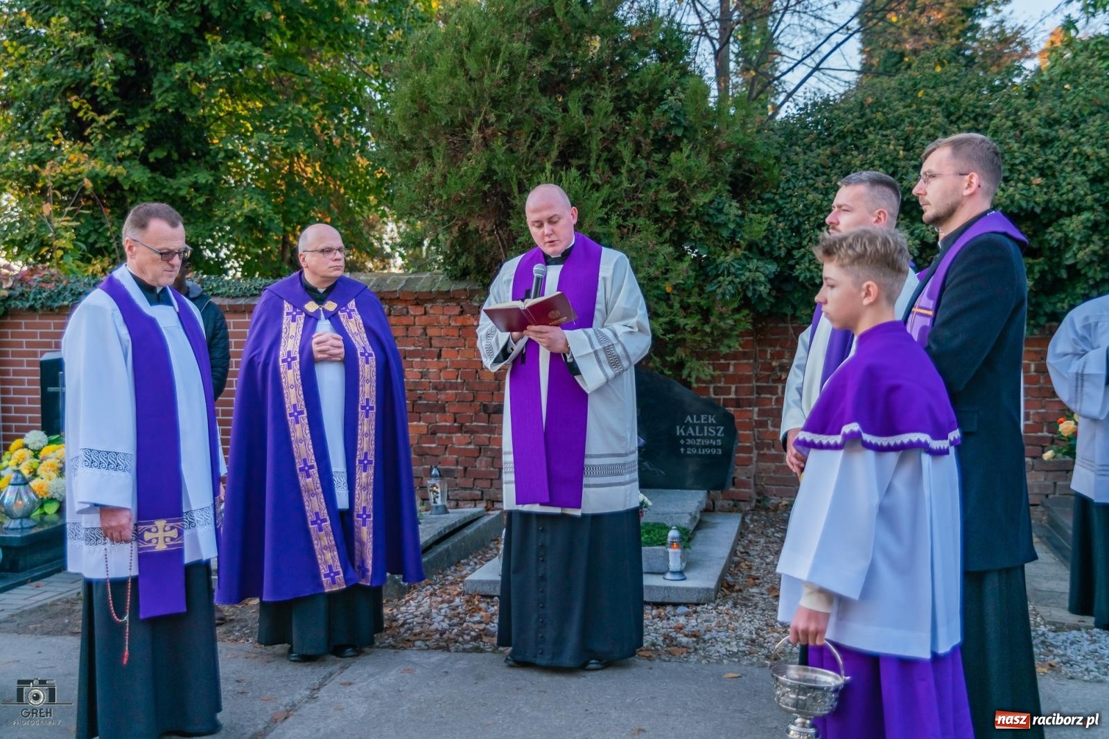 Zdjęcie w galerii na portalu naszraciborz.pl: Nieszpory i procesja na cmentarzu Jeruzalem [FOTO i WIDEO] wiadomości z regionu