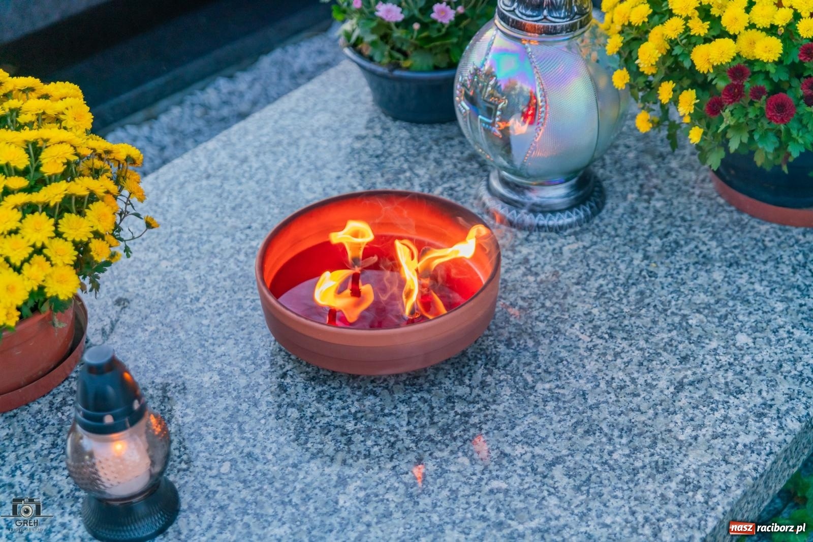 Zdjęcie w galerii na portalu naszraciborz.pl: Nieszpory i procesja na cmentarzu Jeruzalem [FOTO i WIDEO] wiadomości z regionu