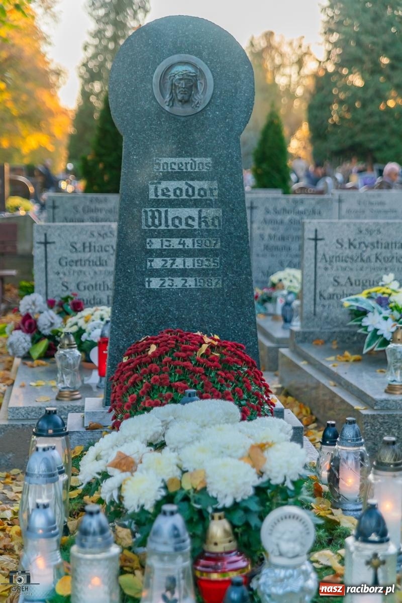 Zdjęcie w galerii na portalu naszraciborz.pl: Nieszpory i procesja na cmentarzu Jeruzalem [FOTO i WIDEO] wiadomości z regionu