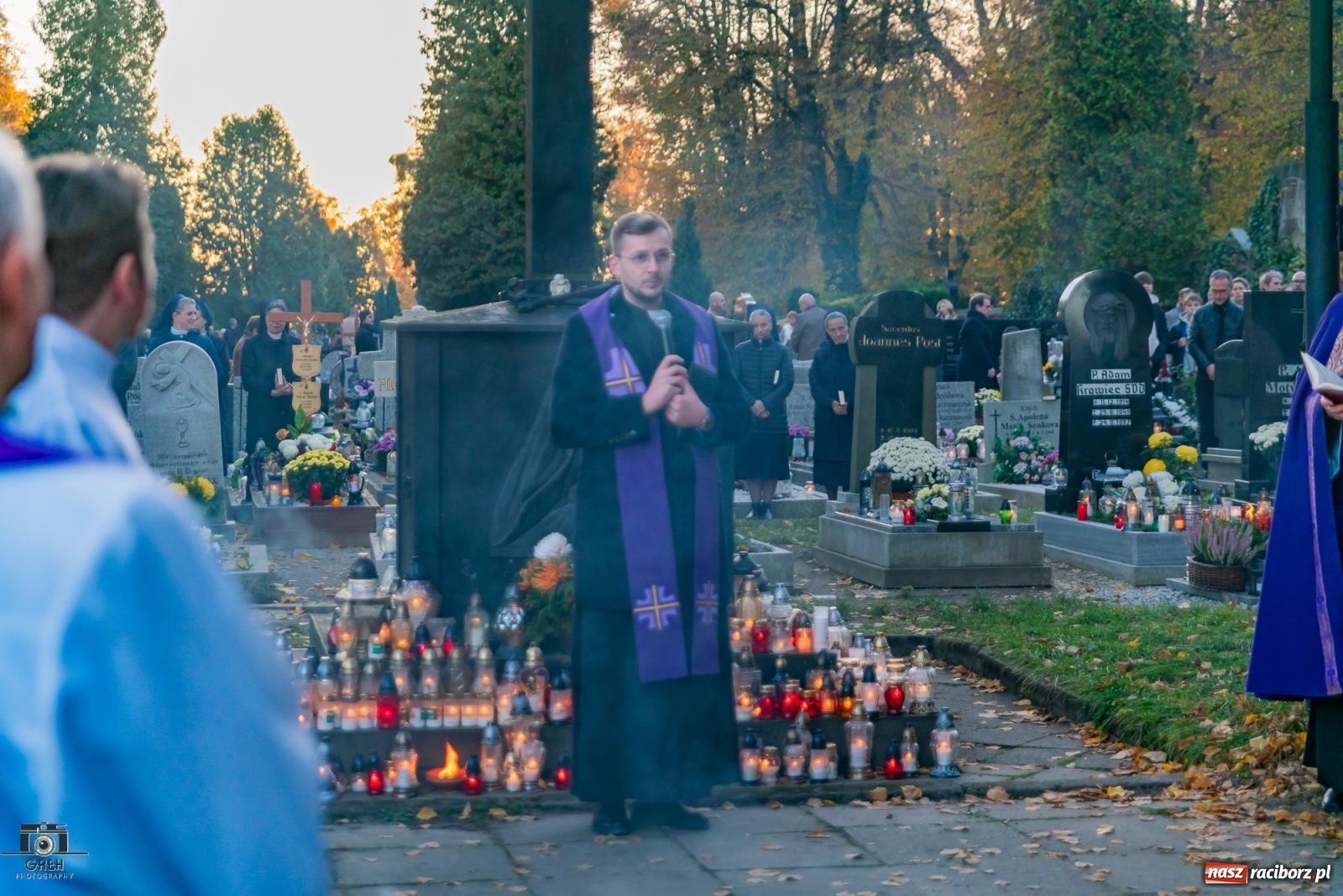 Zdjęcie w galerii na portalu naszraciborz.pl: Nieszpory i procesja na cmentarzu Jeruzalem [FOTO i WIDEO] wiadomości z regionu